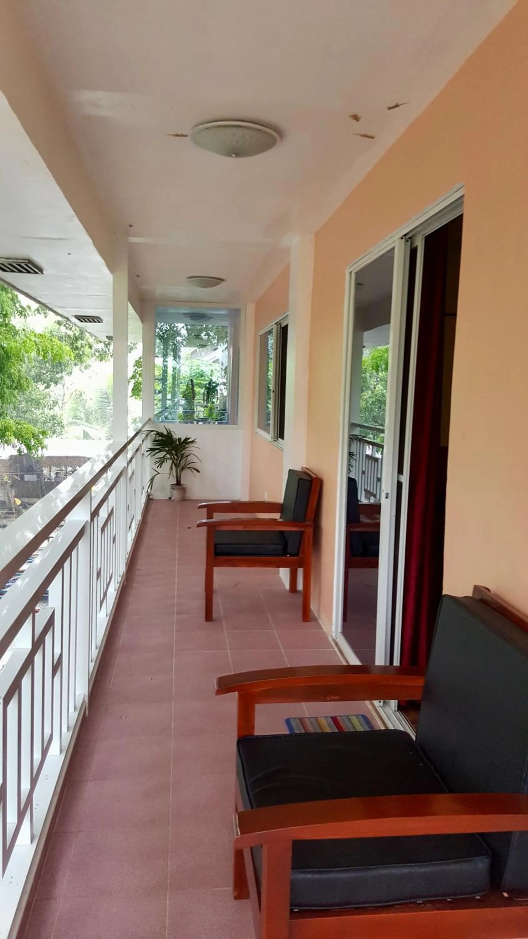 Patio in TGH Guest House Badian