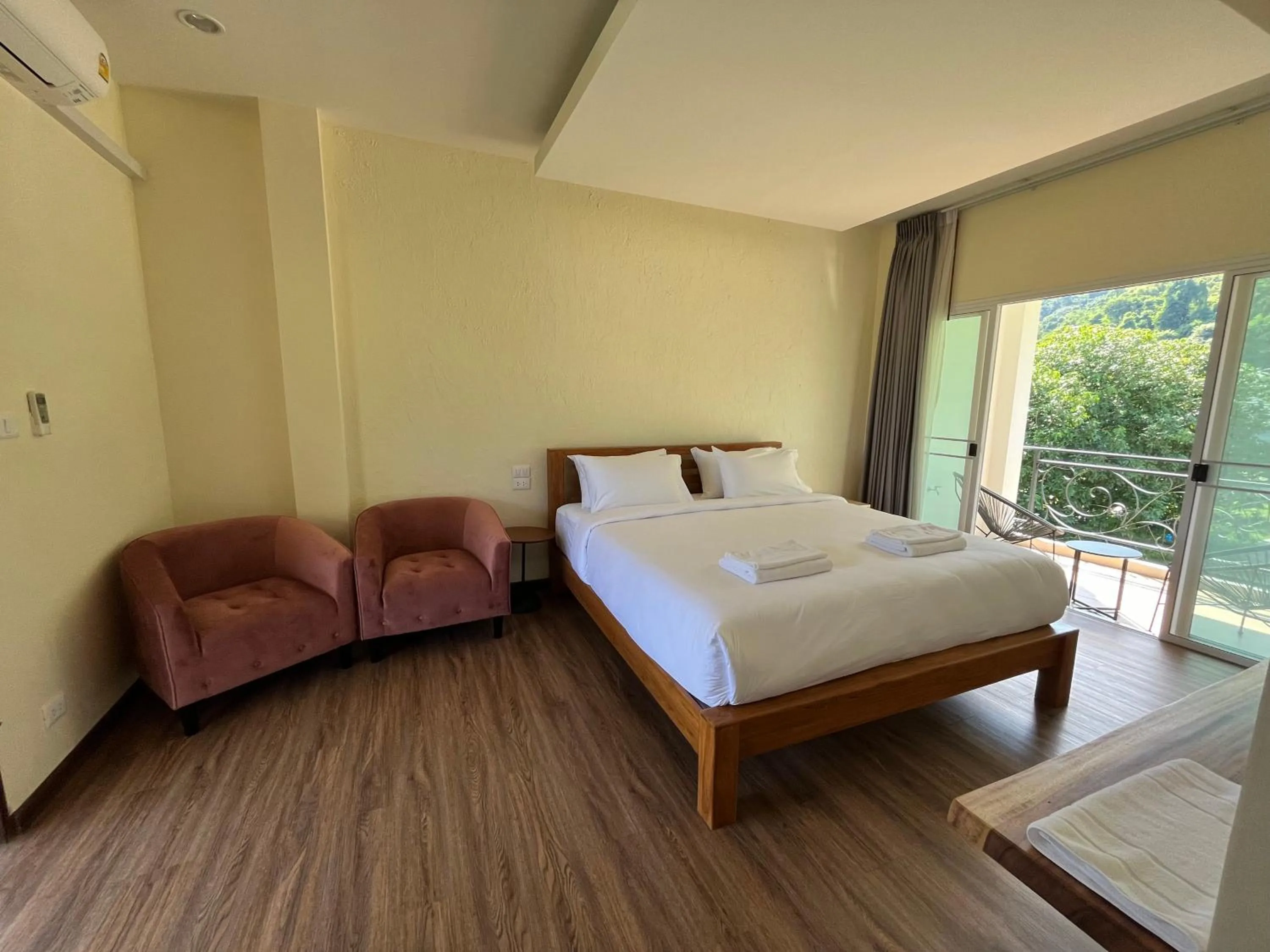 Bed in DOI LUANG SCENE