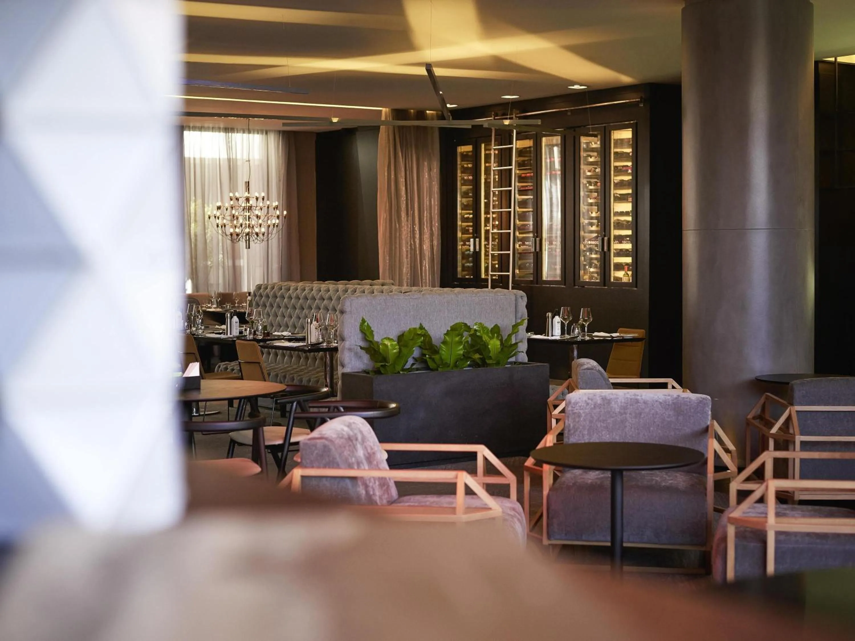 Lounge or bar in Pullman Sao Paulo Ibirapuera