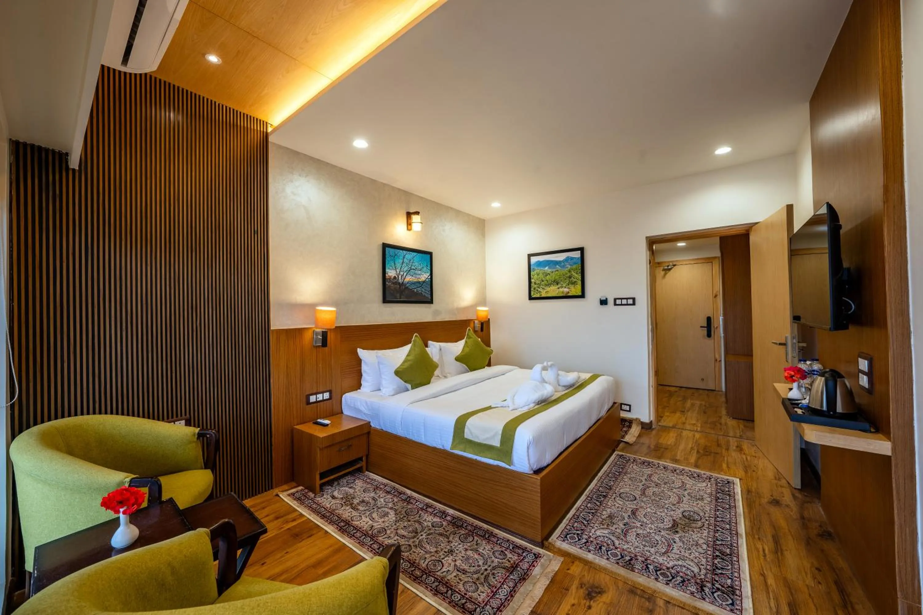 Bed in Arkaya Mukteshwar by SuperGlitz Resorts Pvt Ltd