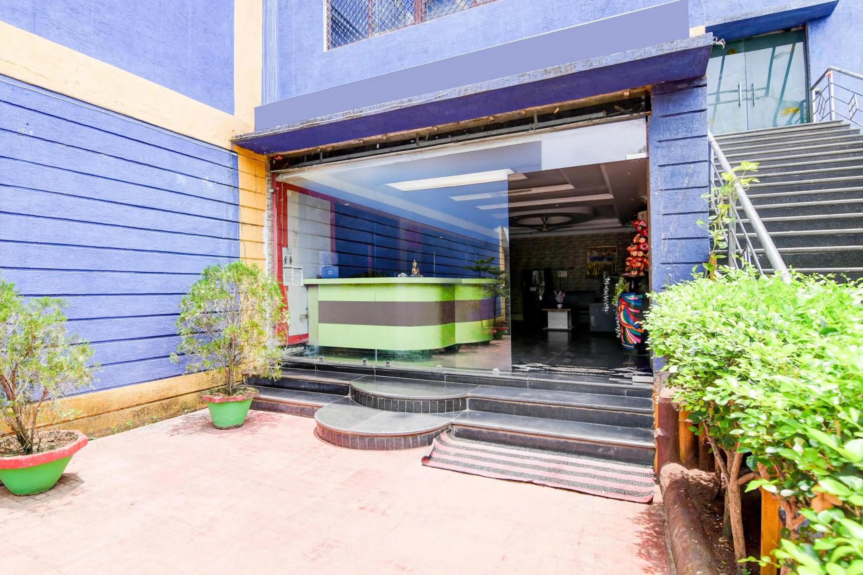Facade/entrance in Super Collection O Tamando Jagannath Temple Formerly Hotel Blue Royal