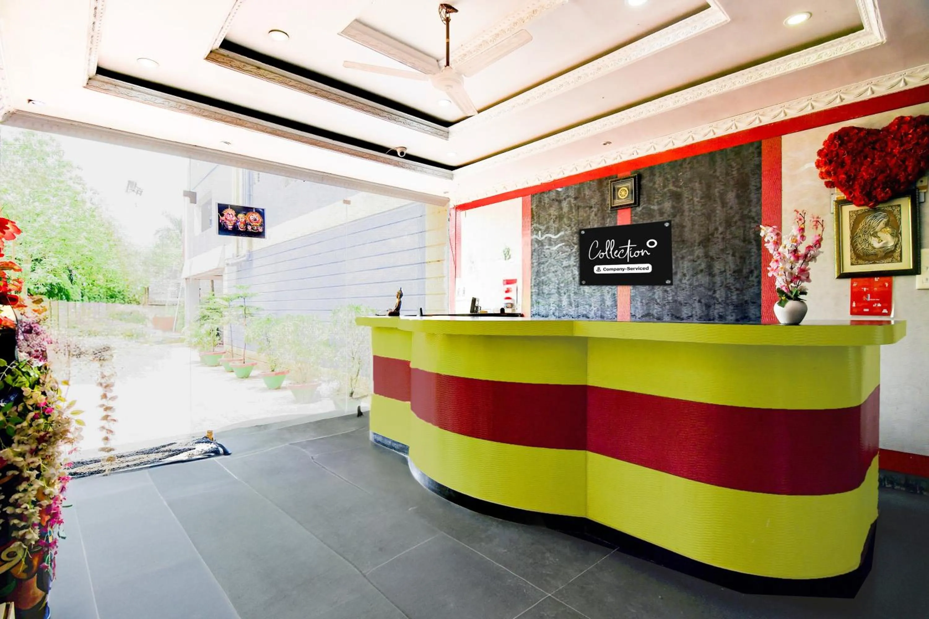 Lobby or reception in Super Collection O Tamando Jagannath Temple Formerly Hotel Blue Royal