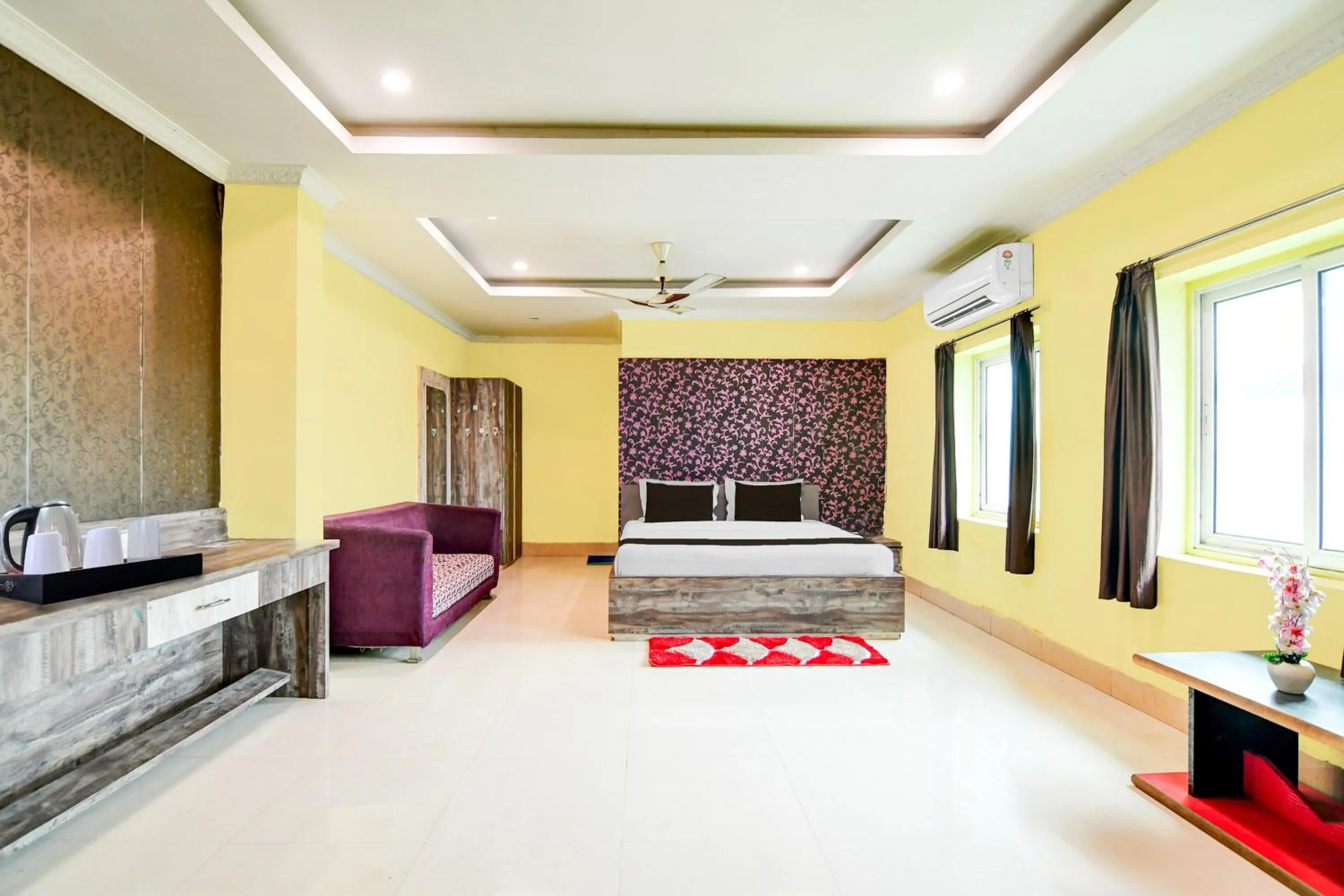 Bedroom, Bed in Super Collection O Tamando Jagannath Temple Formerly Hotel Blue Royal