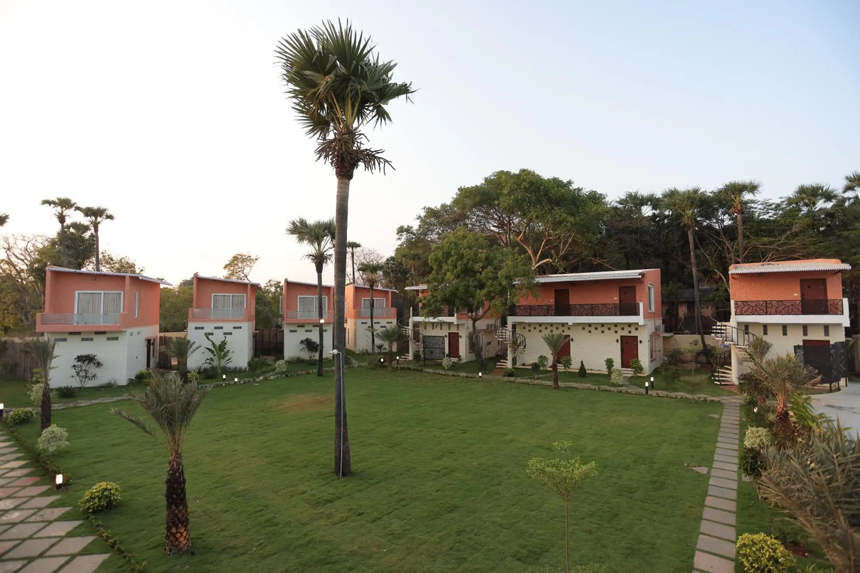 PALM PARADISE Beach Resort PALM PARADISE Beach Resort