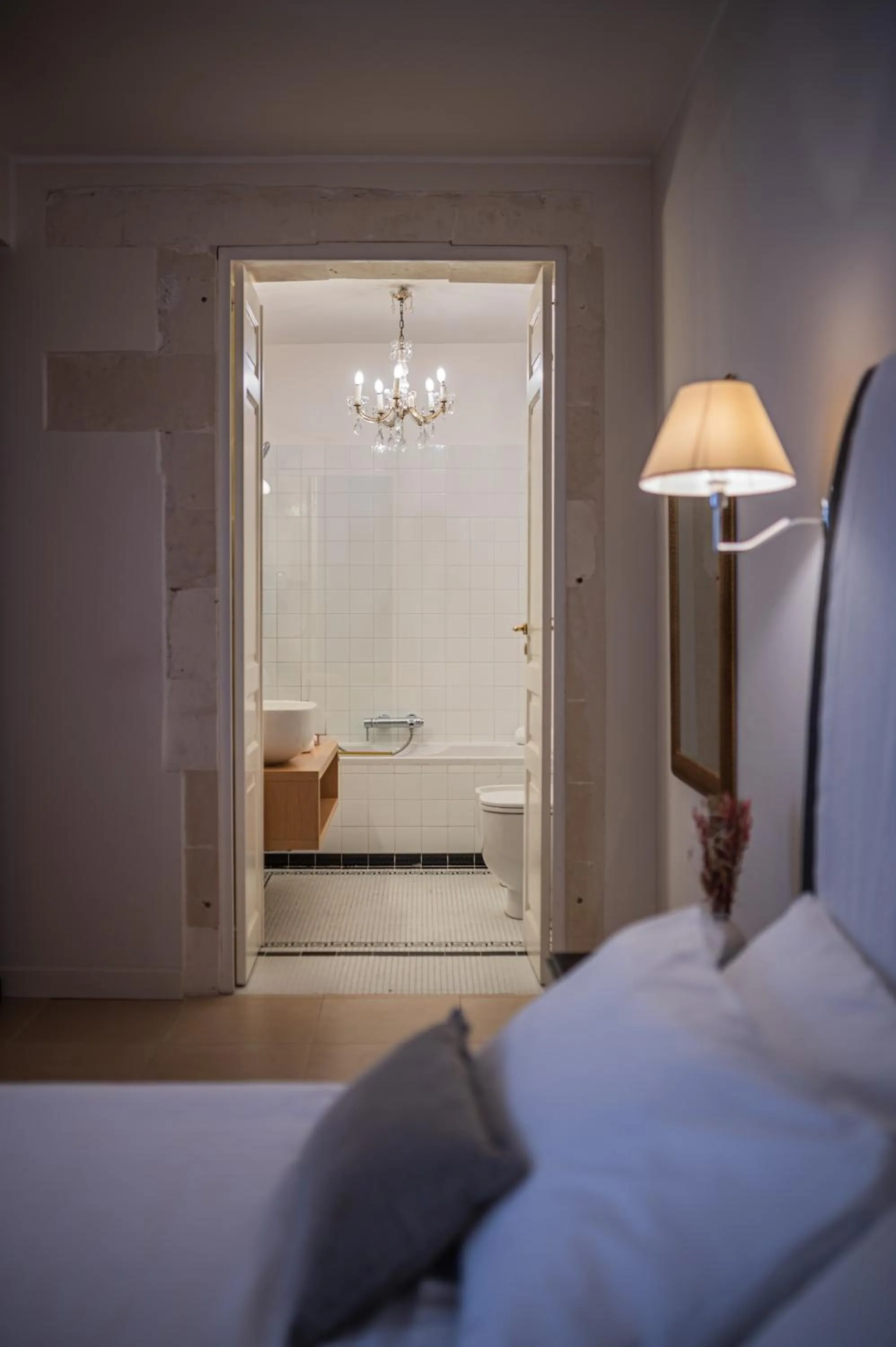 Bathroom, Bed in Hotel Palazzo Cavalieri