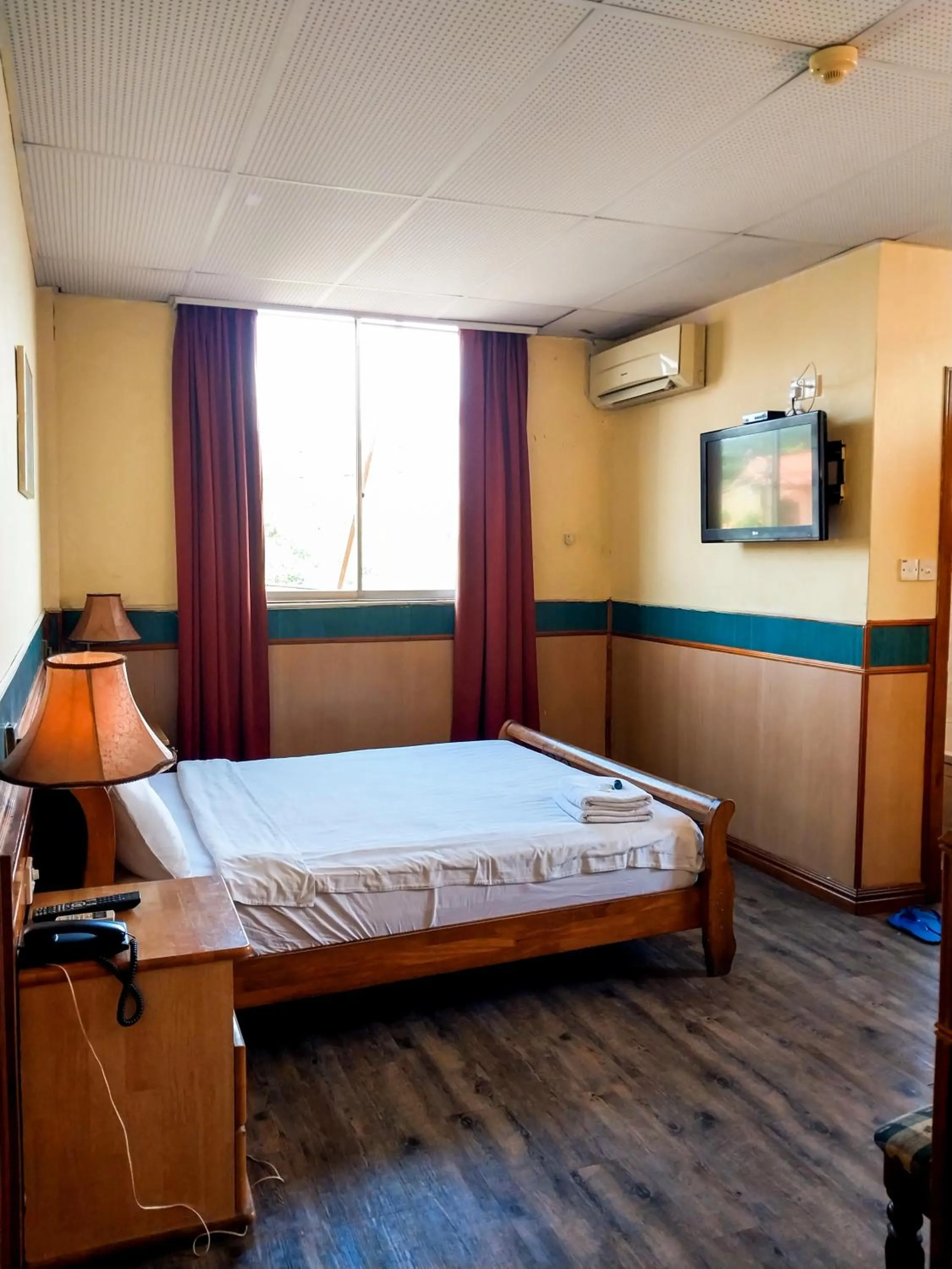 Photo of the whole room, Bed in Hotel Holiday Park