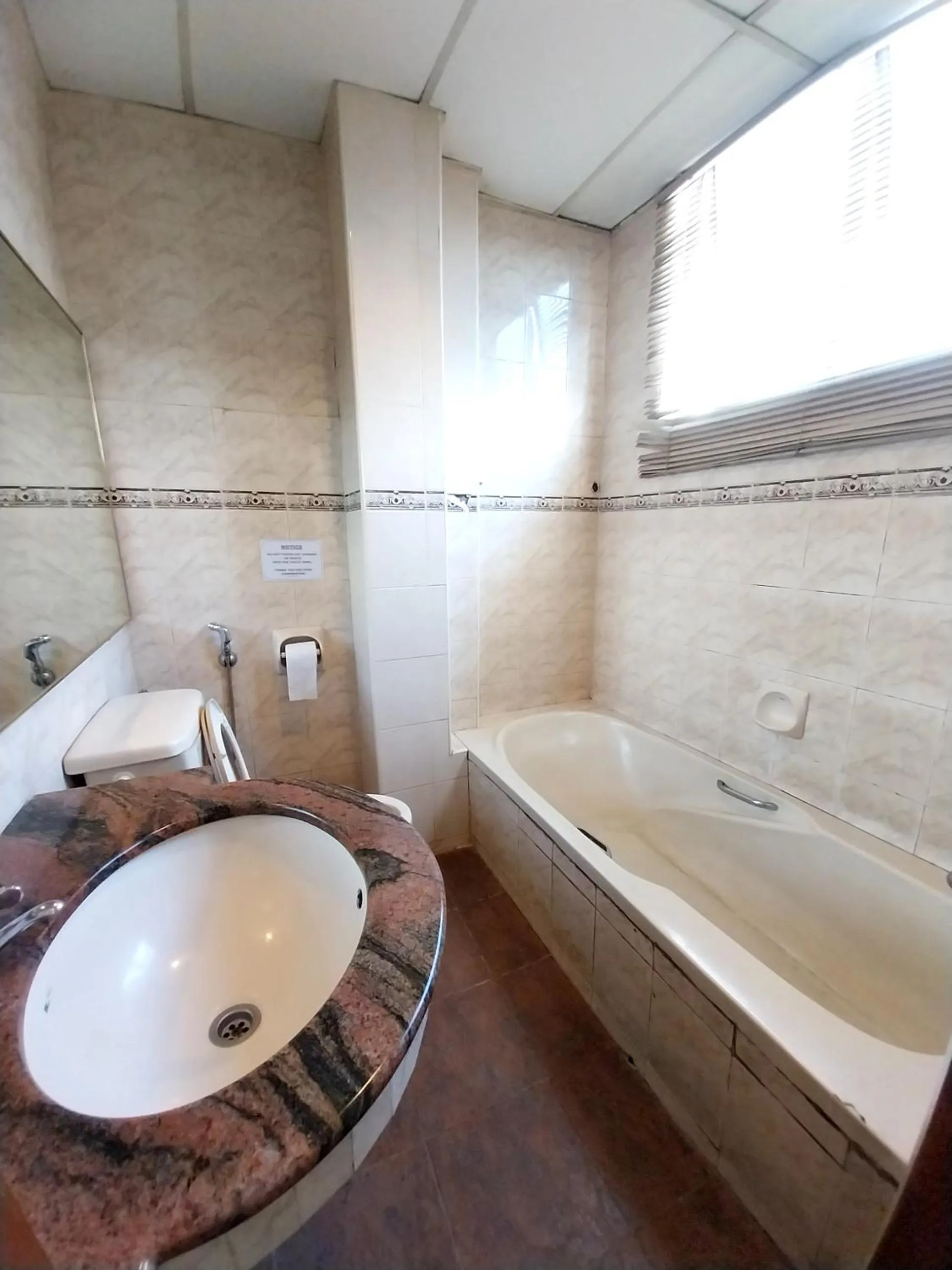 Bath in Hotel Holiday Park