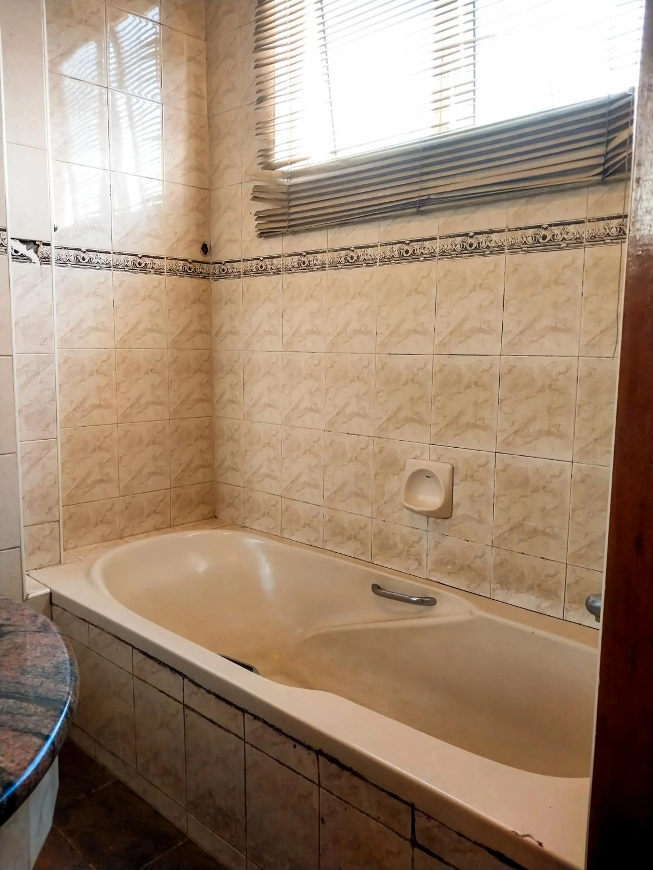 Bath in Hotel Holiday Park