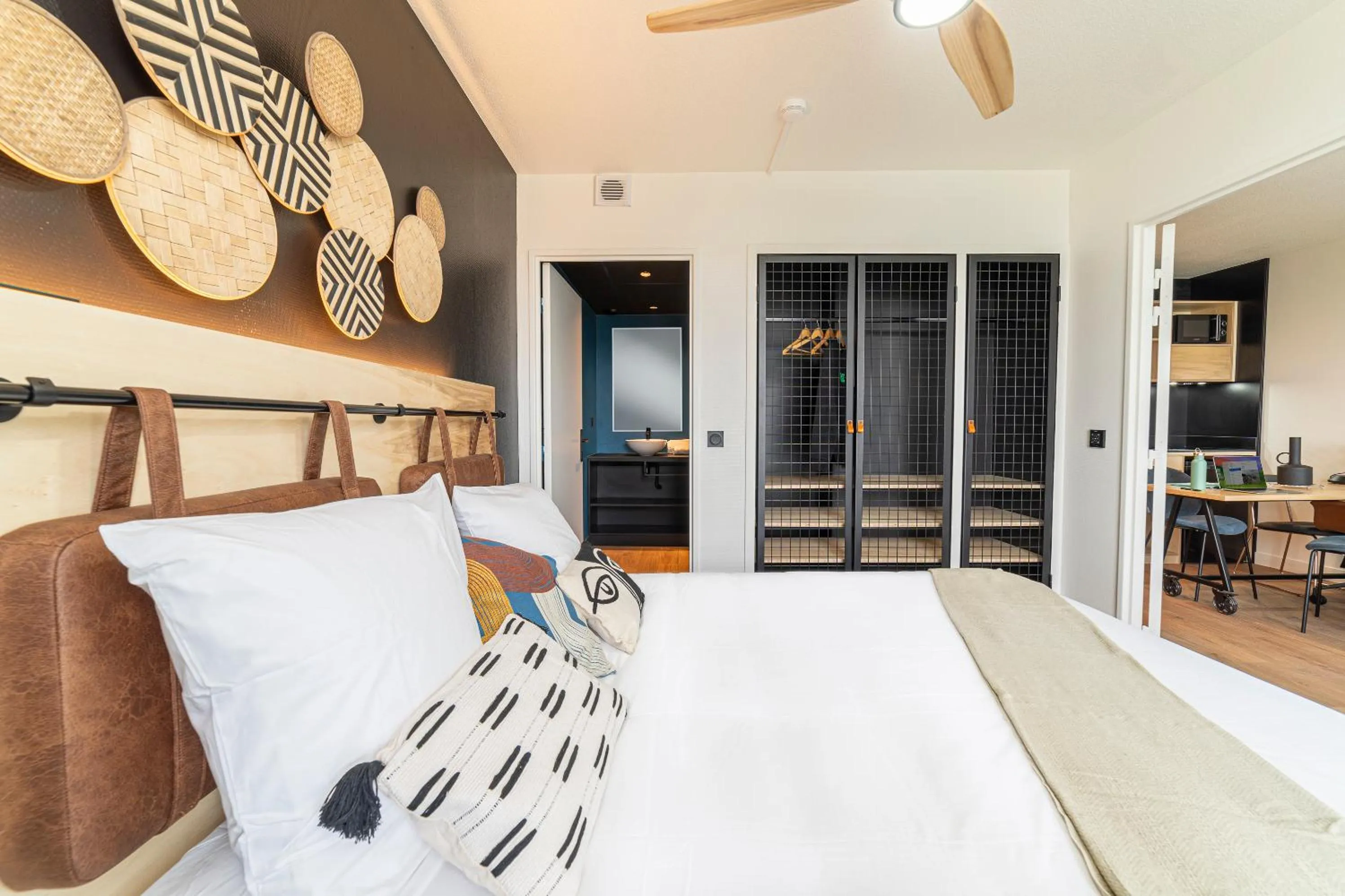 Bed in COWOOL TOULOUSE