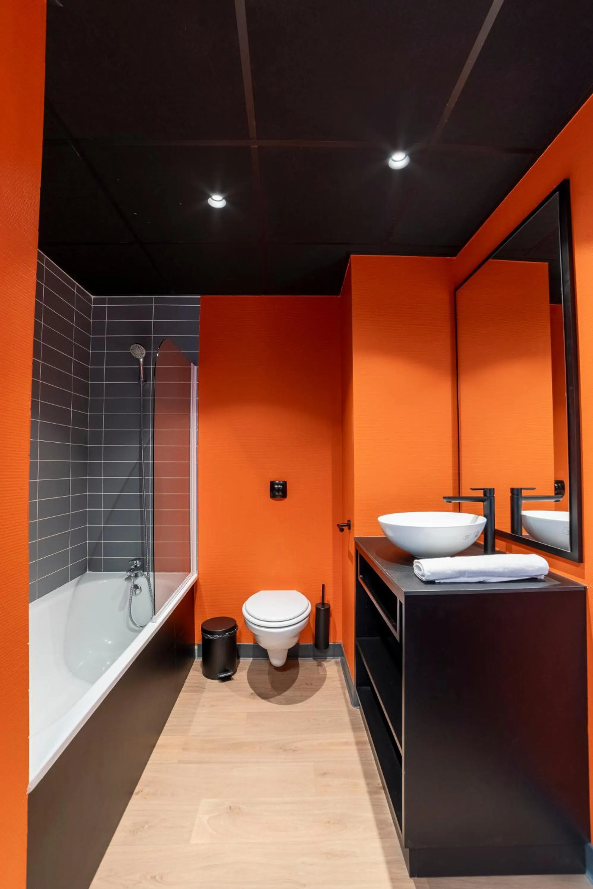 Toilet in COWOOL TOULOUSE