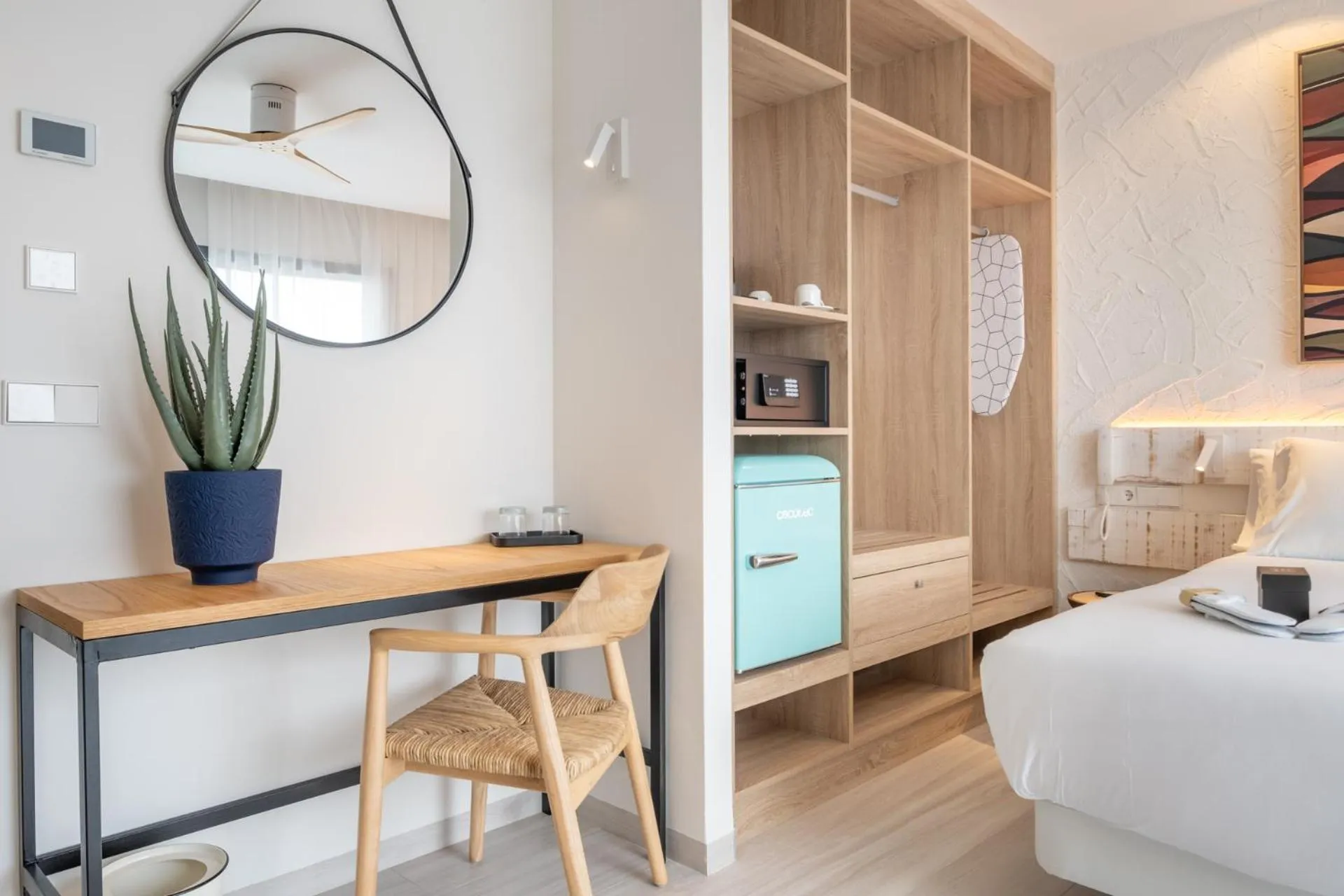 Photo of the whole room, Bed in Hotel Cetina Cabo de Palos Puerto