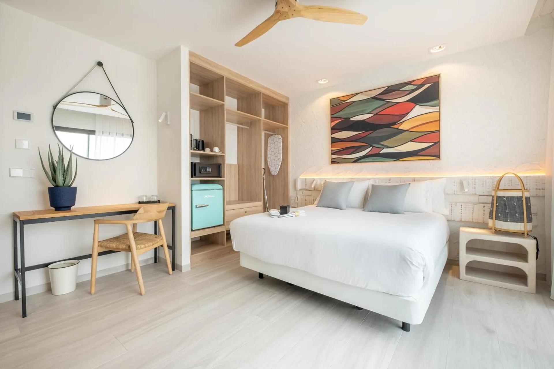 Photo of the whole room, Bed in Hotel Cetina Cabo de Palos Puerto