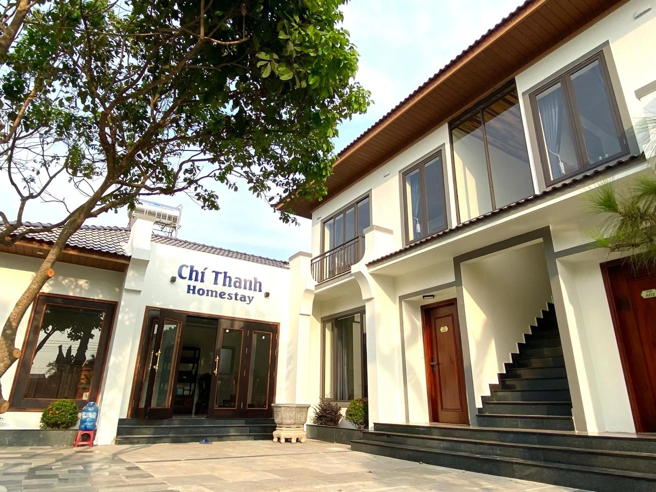 Facade/entrance in Chí Thanh Homestay