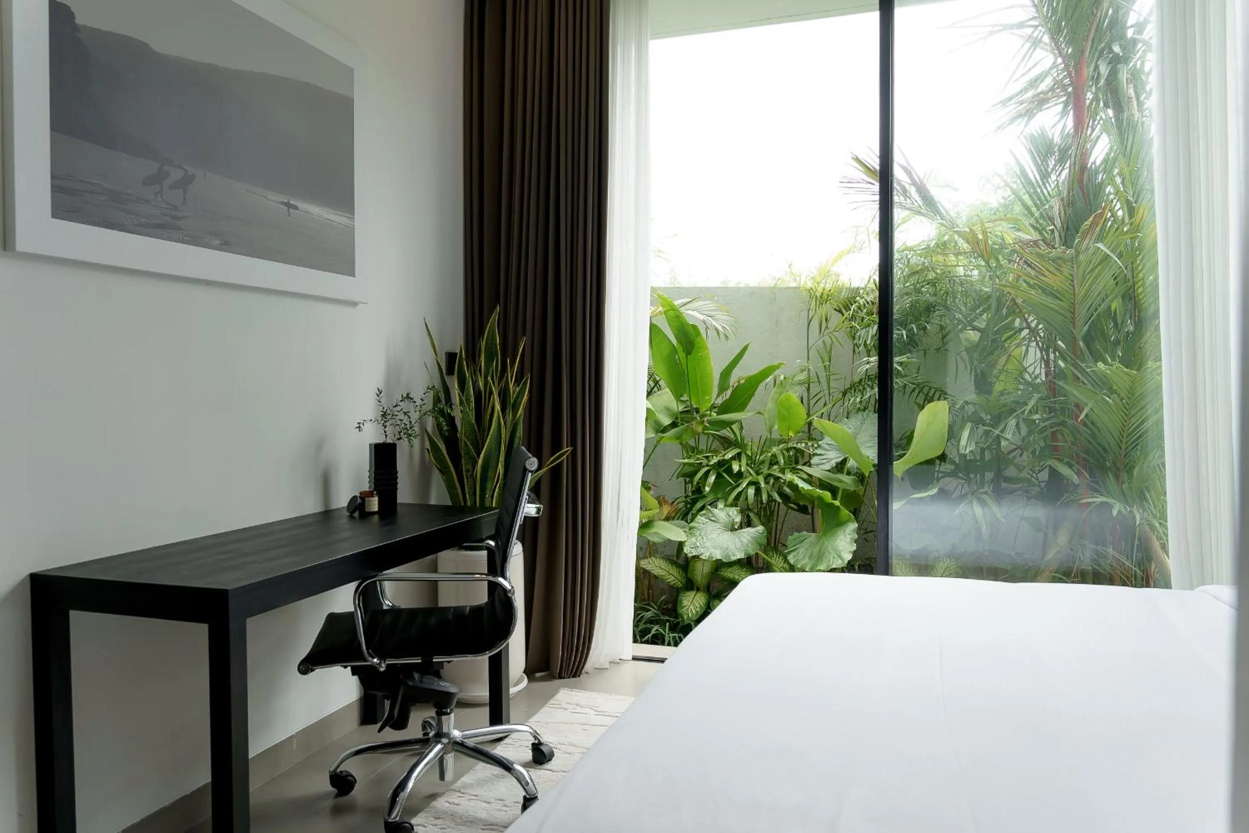 Natural landscape in Sunny Aparts 1