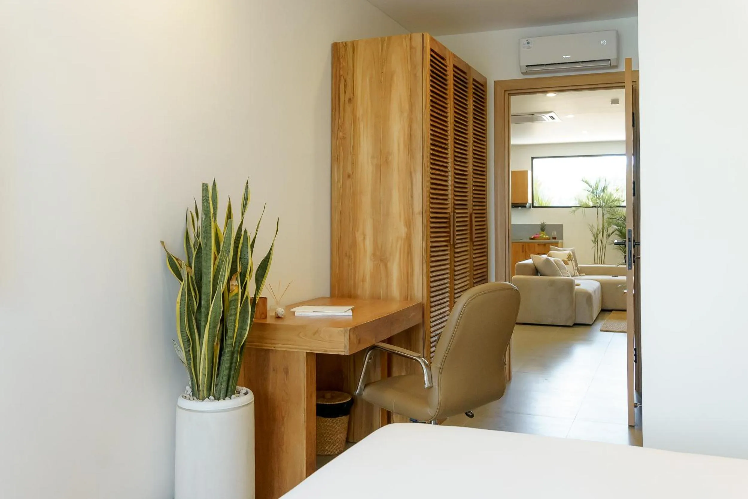 Bed in Sunny Aparts 1