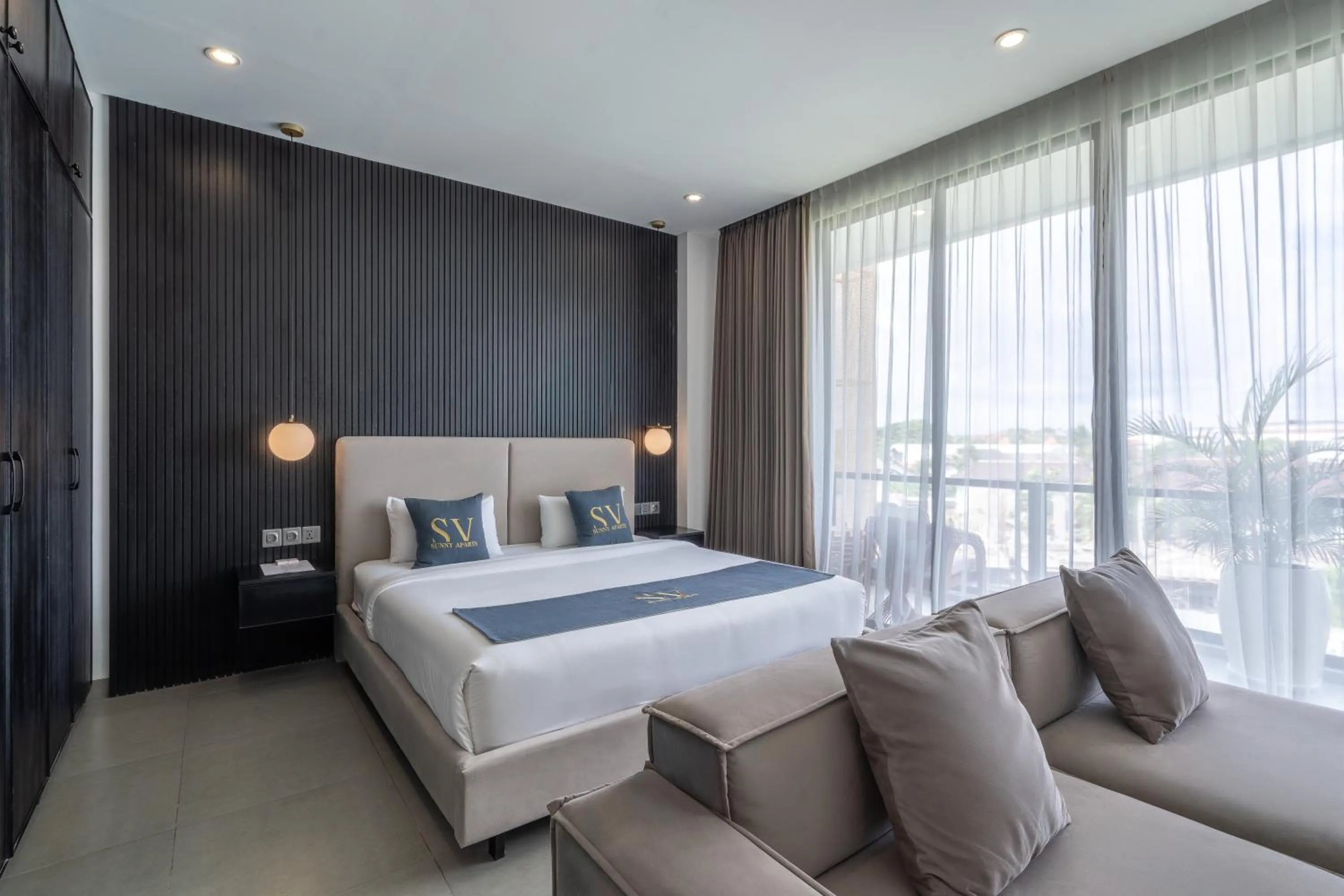 Photo of the whole room, Bed in Sunny Aparts 1 by Betterplace