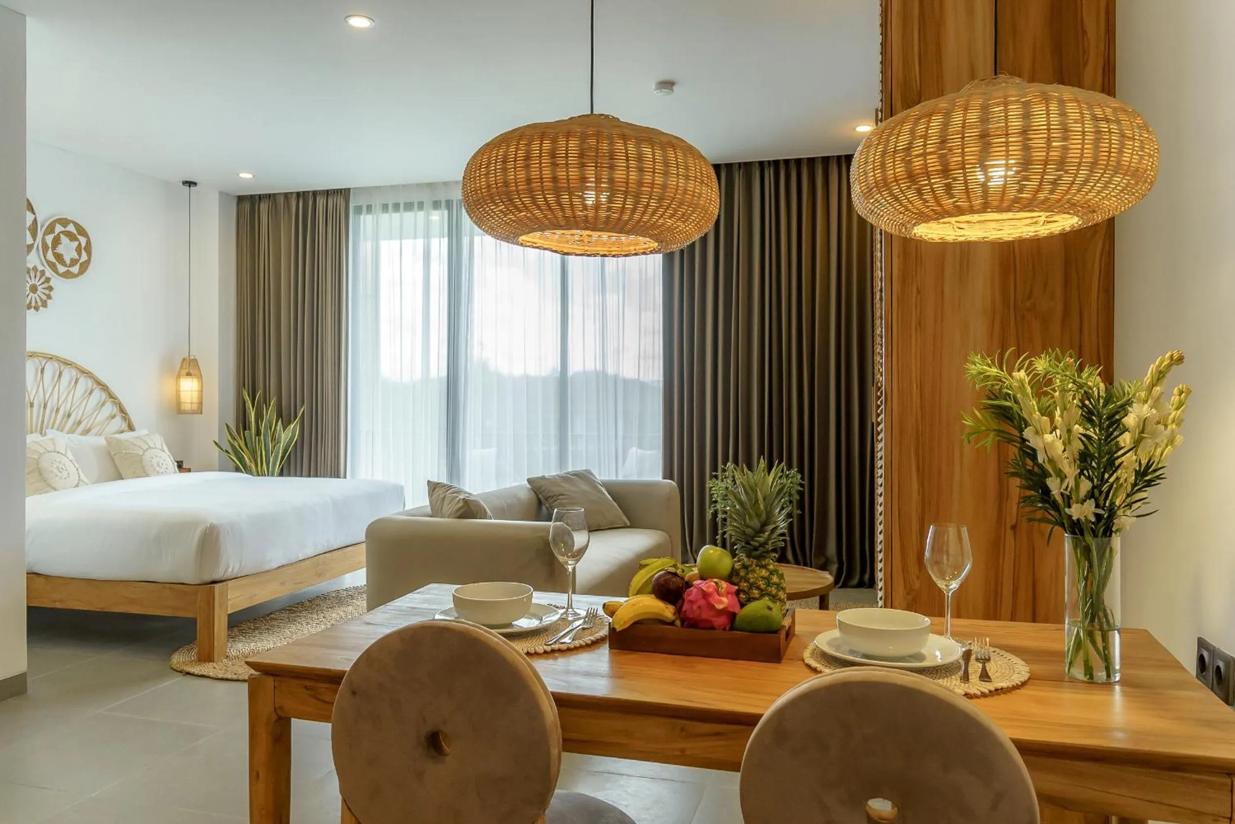 Bed in Sunny Aparts 1