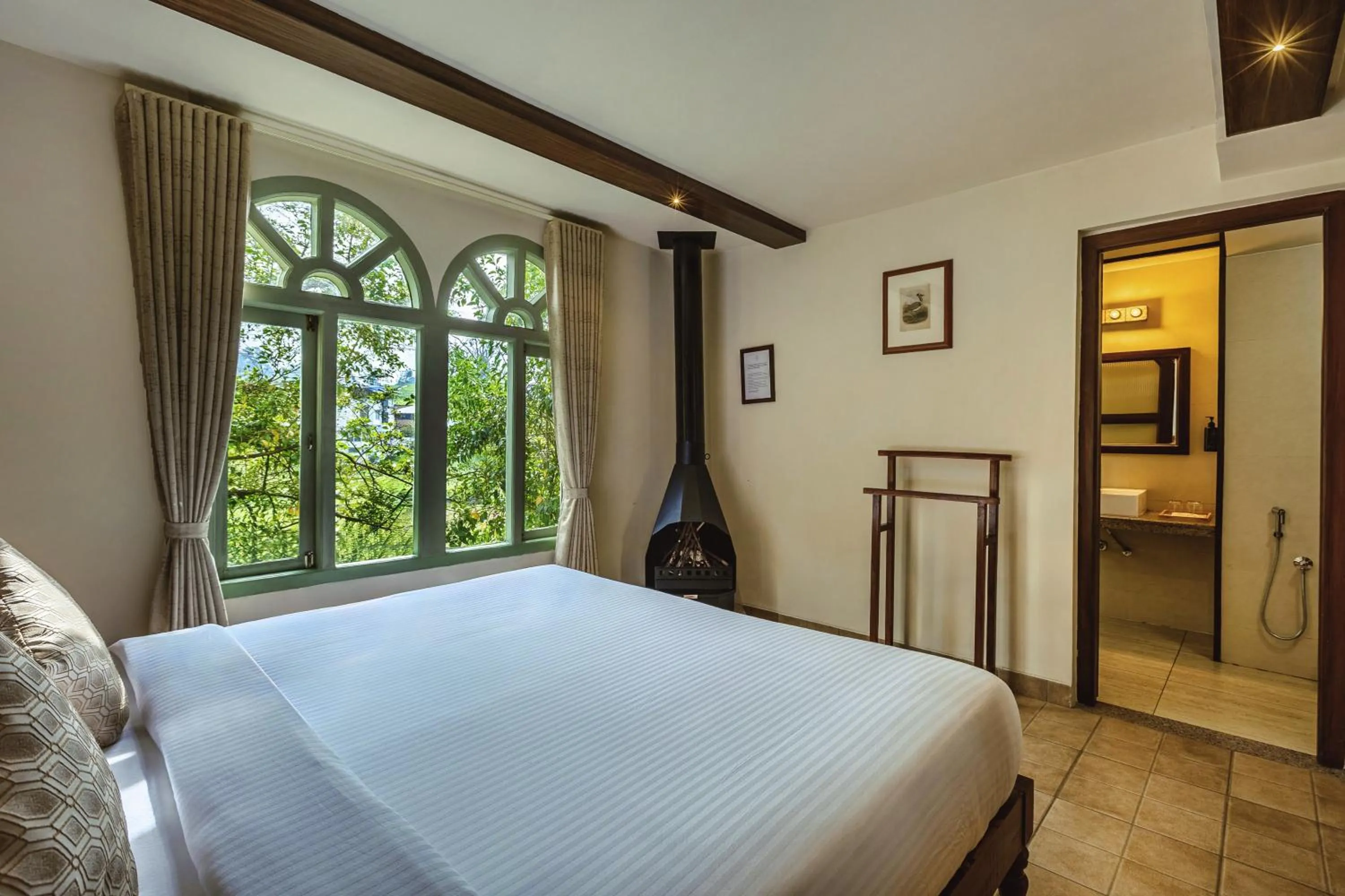 Bed in Mango Hill Shola Ooty