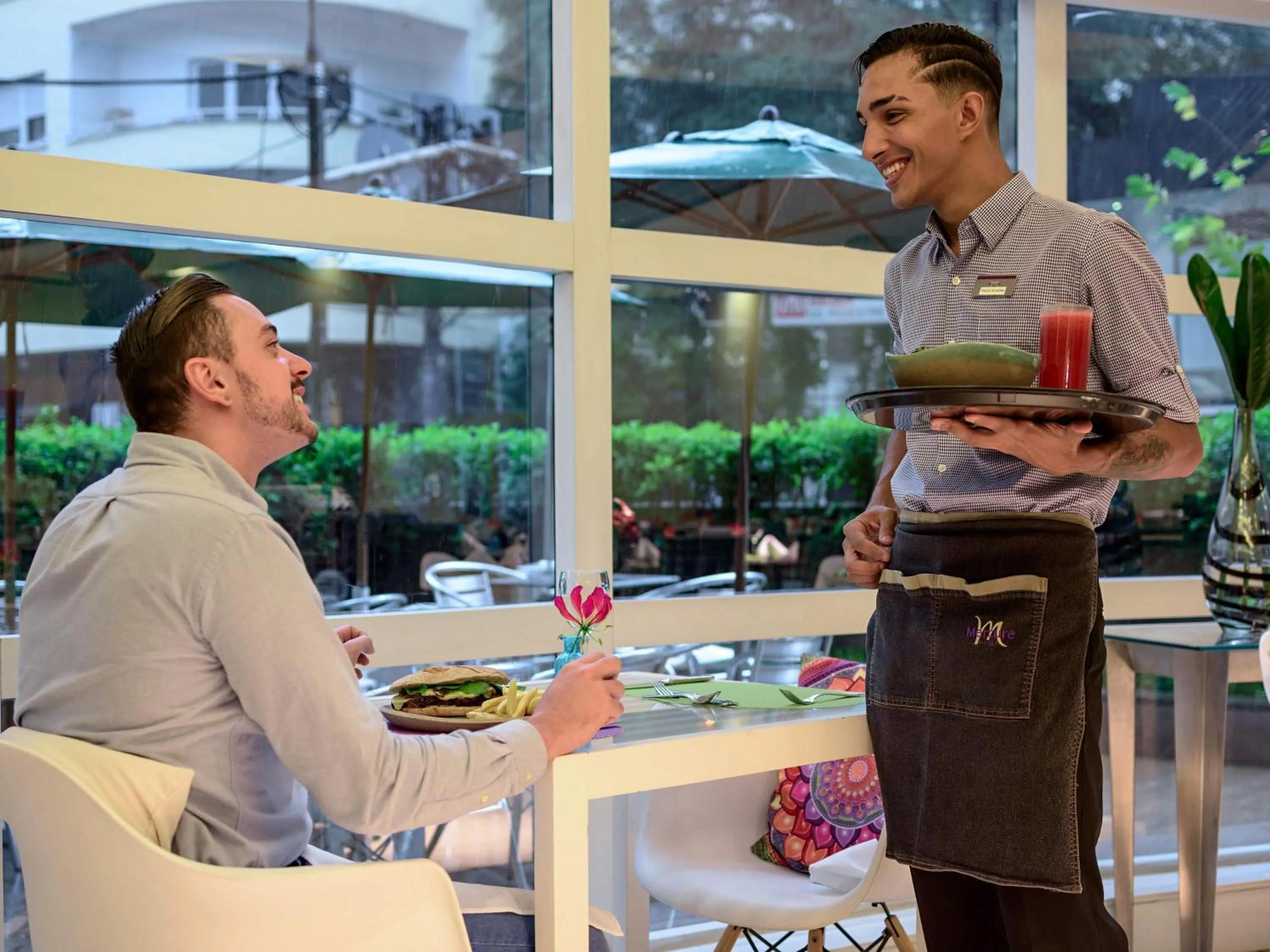 Restaurant/places to eat in Mercure Sao Paulo Jardins