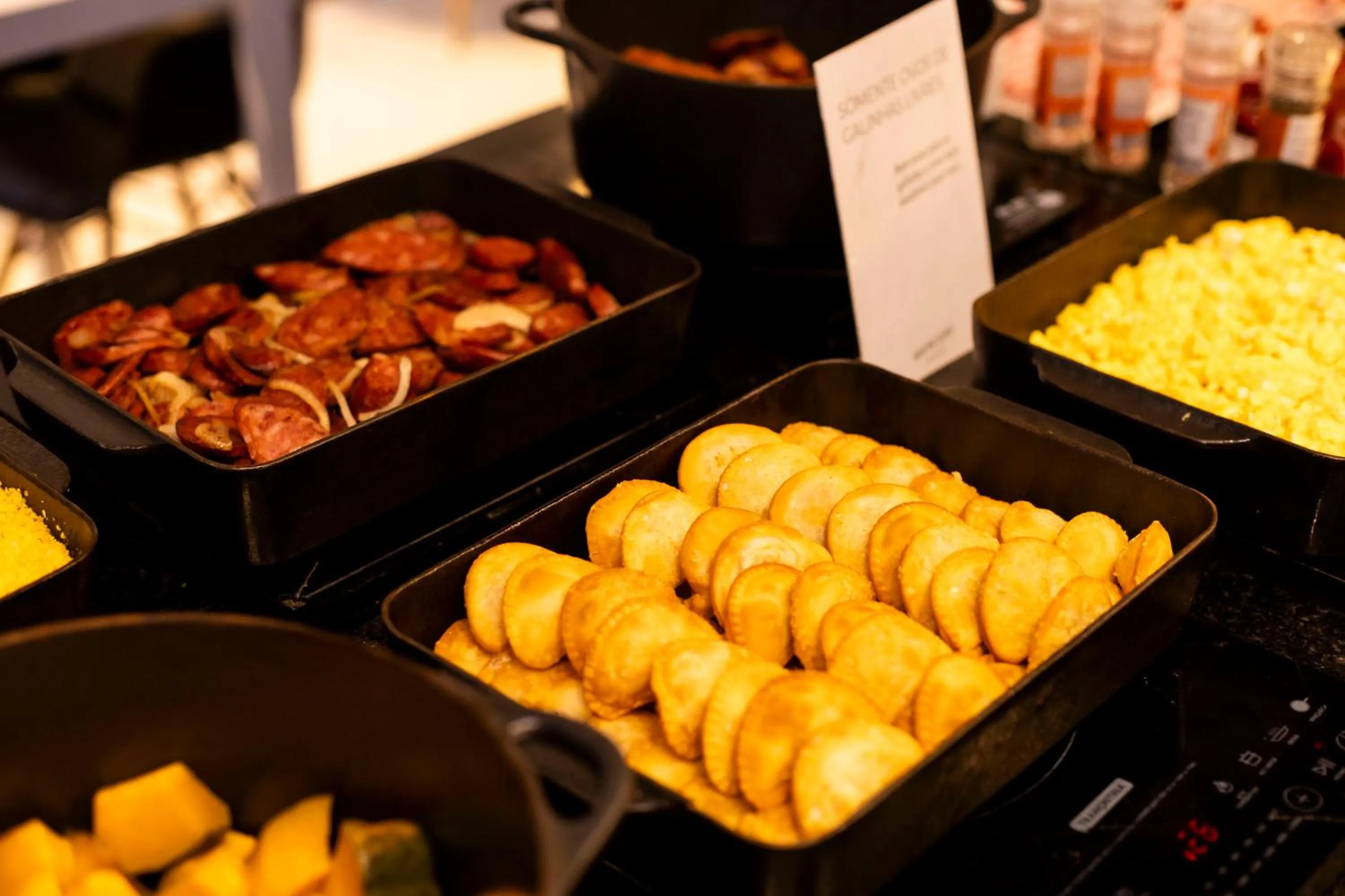 Restaurant/places to eat in Mercure Sao Paulo Jardins