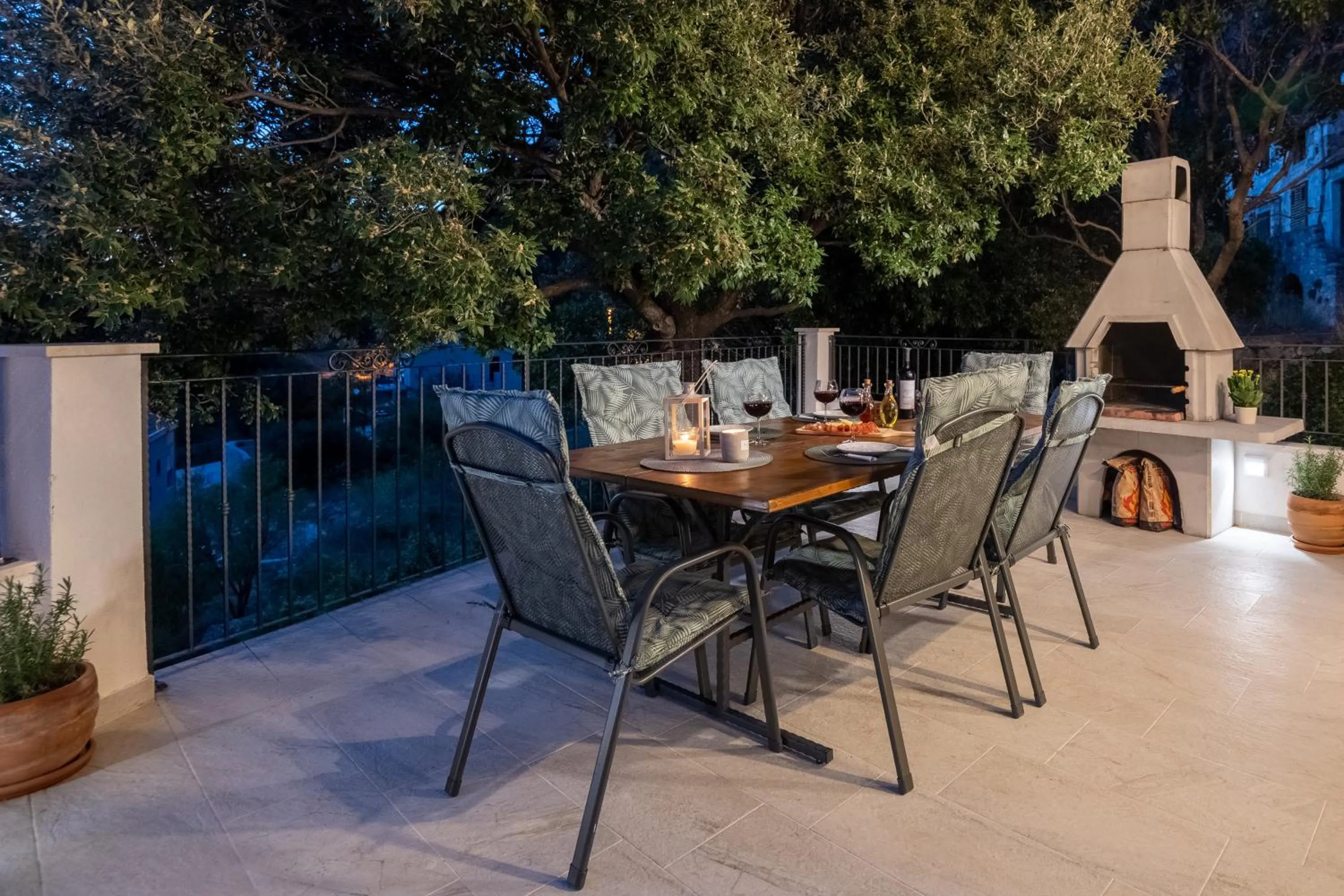 Patio in Villa Gabriel with pool, sauna, jacuzzi
