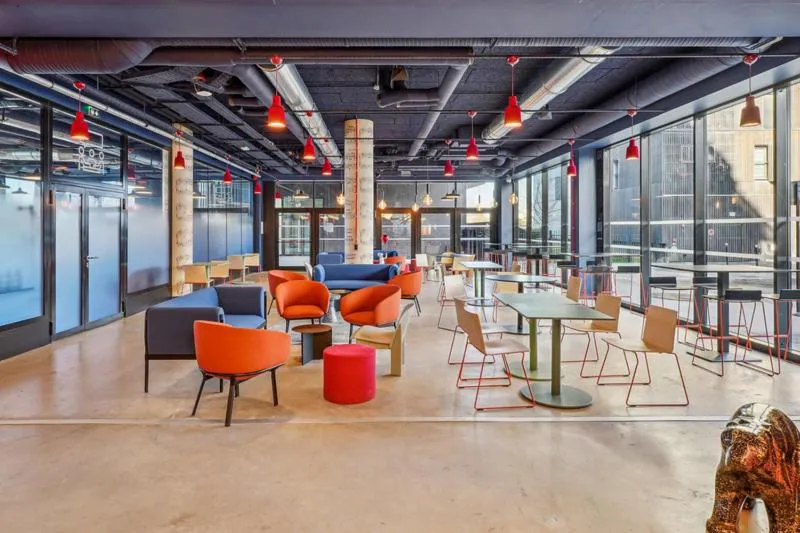 Lobby or reception in All Suites Appart Hôtel et Hôtel - Paris 13 - Porte d'Italie