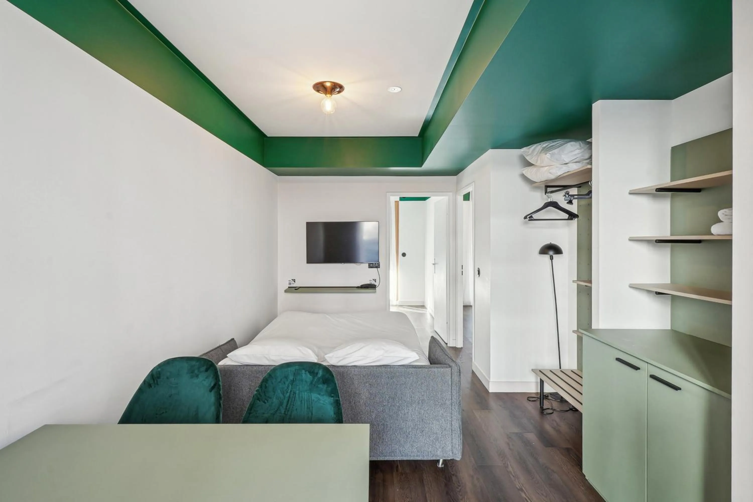 Bed in All Suites Appart Hôtel et Hôtel - Paris 13 - Porte d'Italie