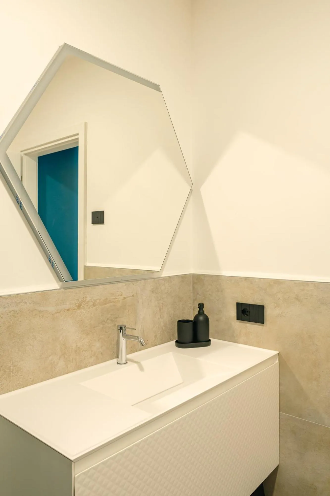Bathroom in Camoma Aparthotel - Suites Apartments