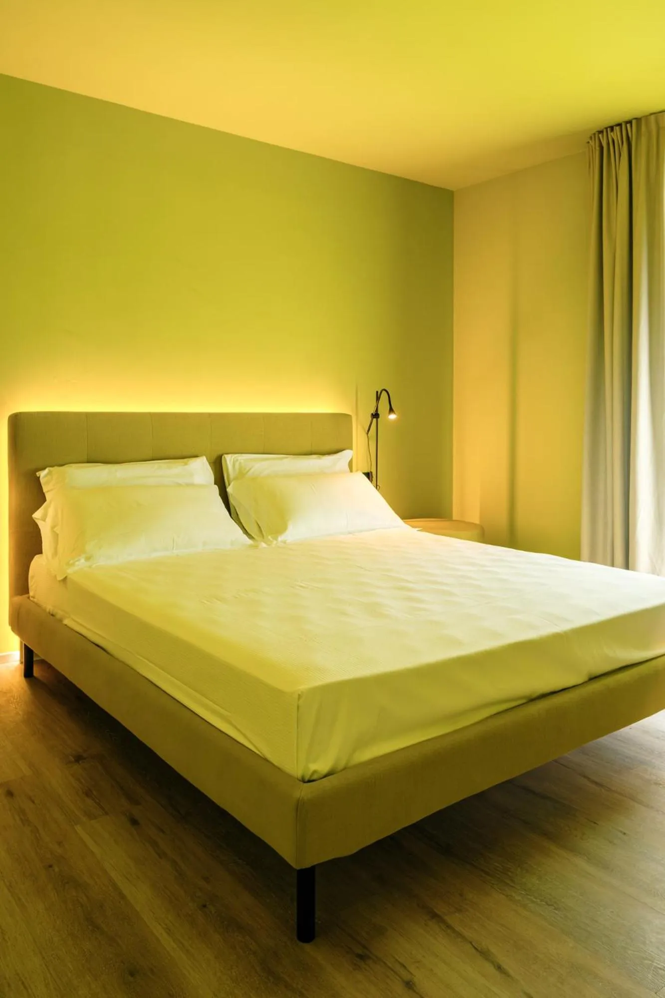 Bedroom, Bed in Camoma Aparthotel - Suites Apartments