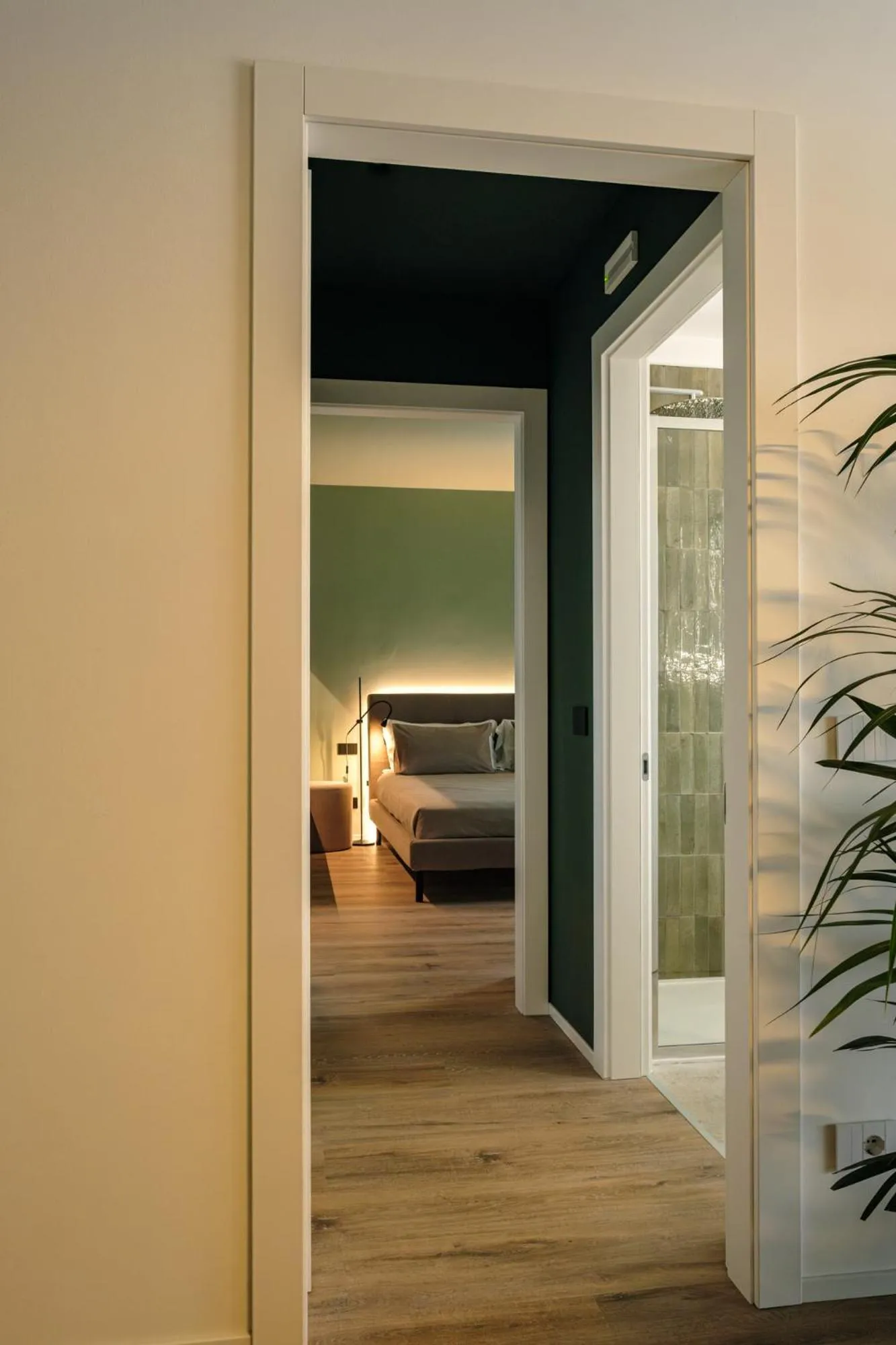 Decorative detail, Bed in Camoma Aparthotel - Suites Apartments