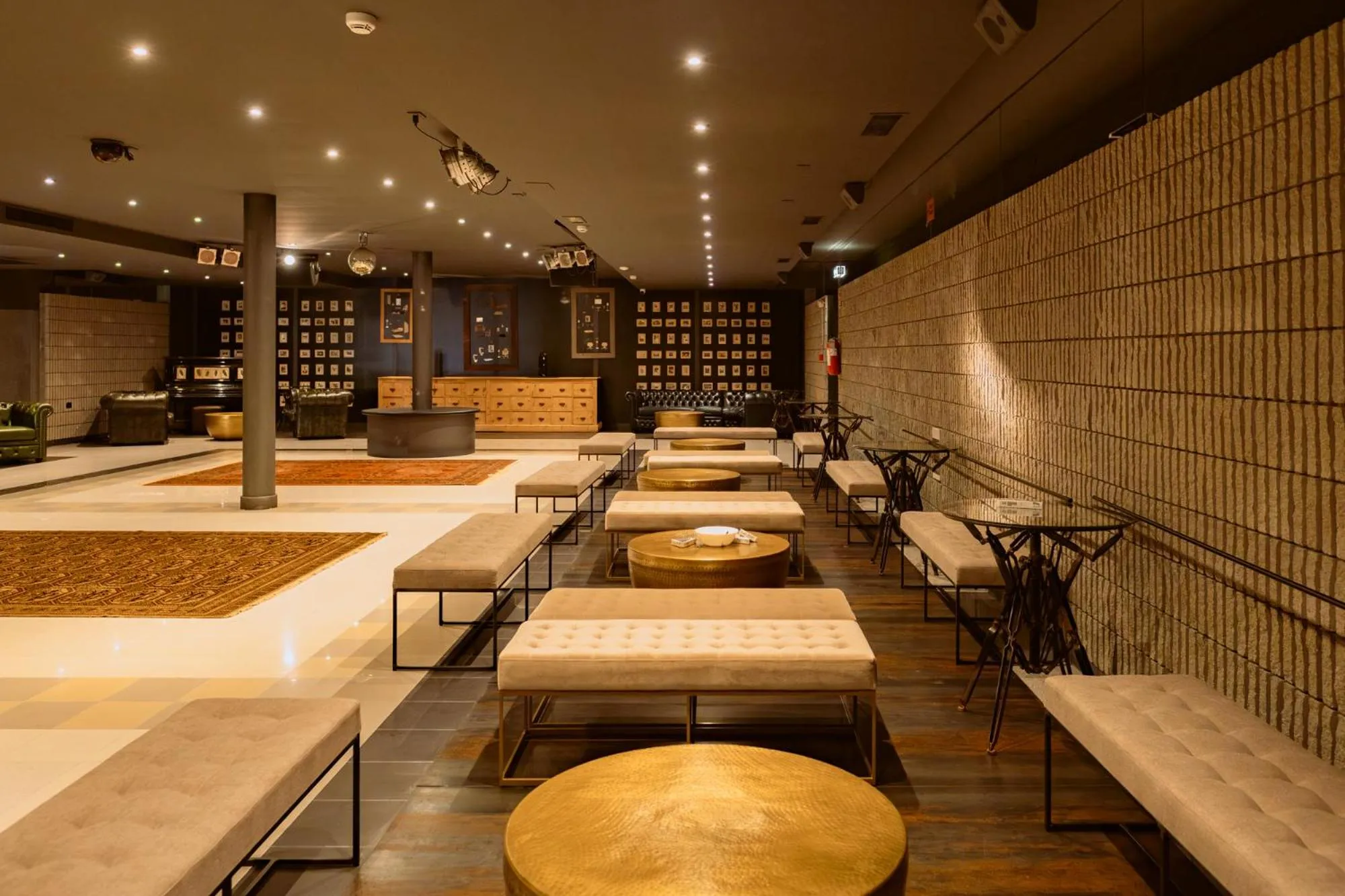 Meeting/conference room in Camoma Aparthotel - Suites Apartments