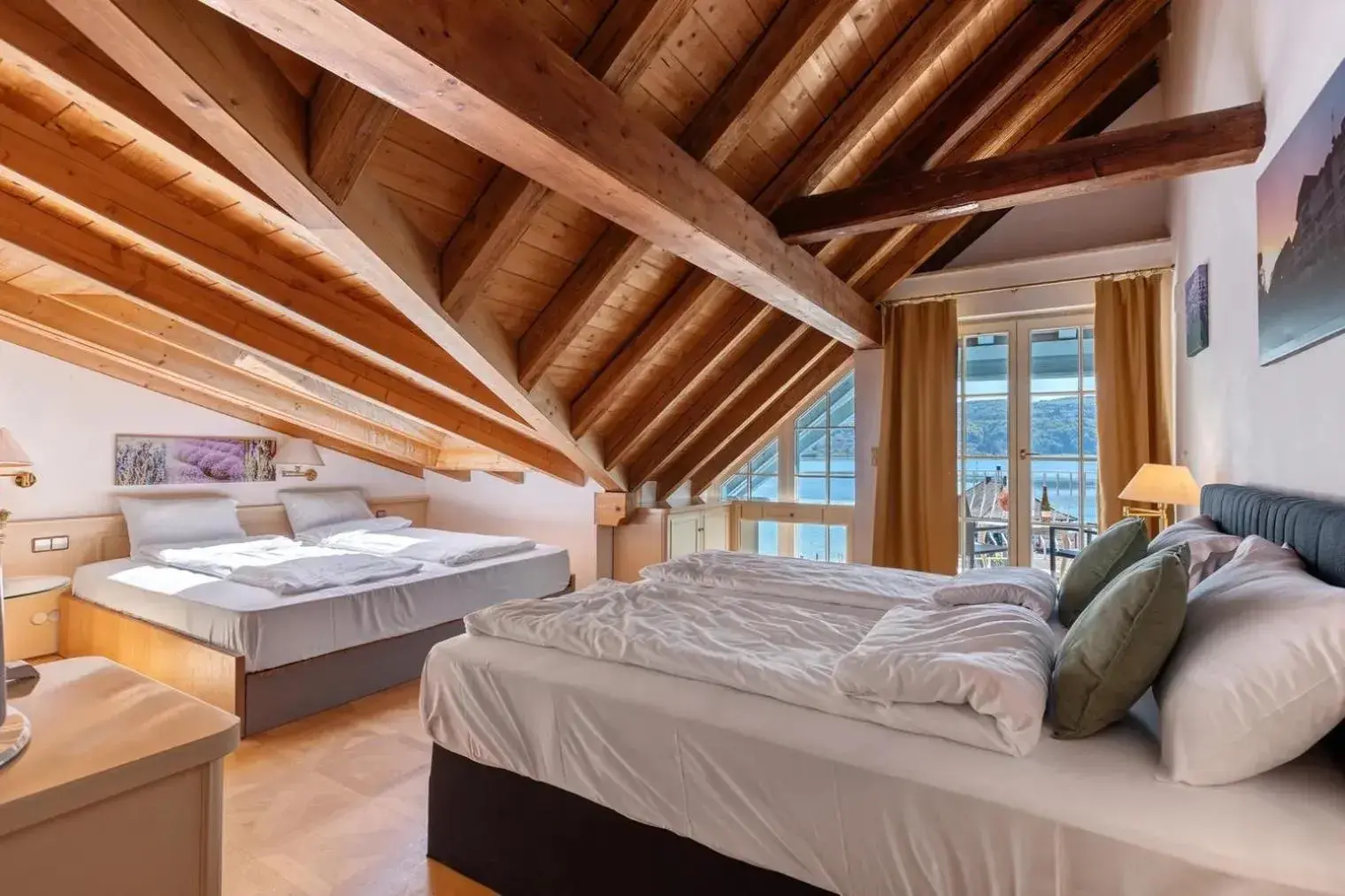 Quadruple Room with Lake View in SEE-Hotel Seeschau - direkt am Bodenseeufer Quadruple Room with Lake View in SEE-Hotel Seeschau - direkt am Bodenseeufer