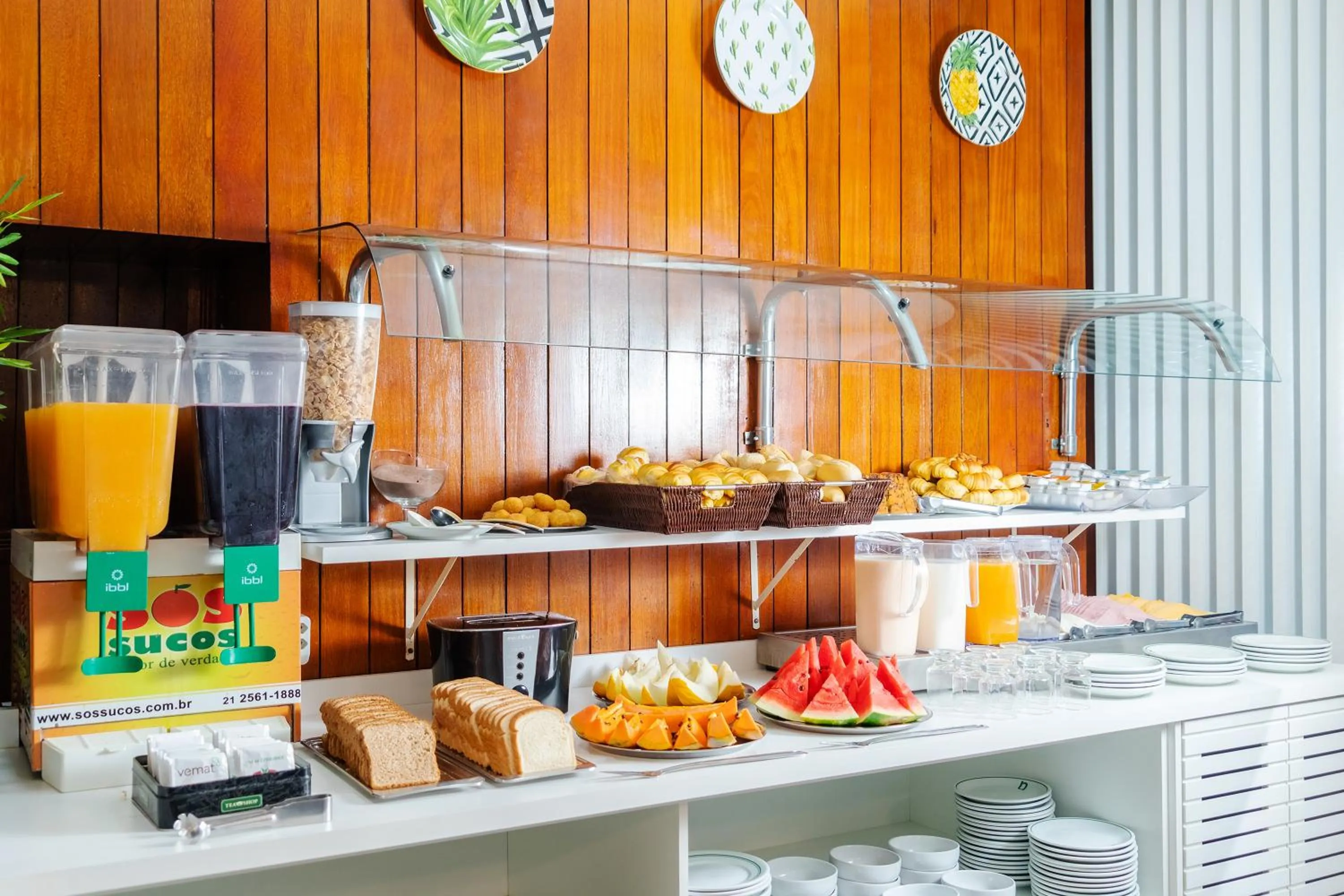 Buffet breakfast in Infinity Copacabana