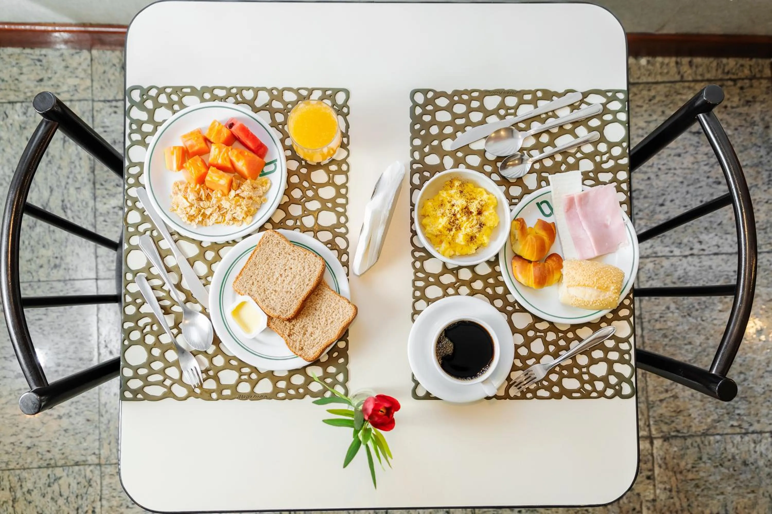 Breakfast in Infinity Copacabana