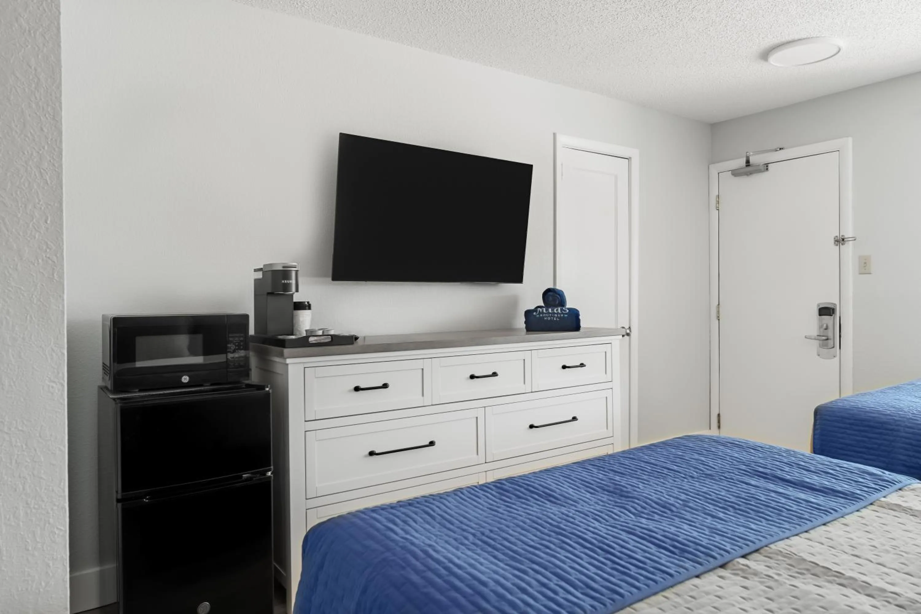 Bed in Mia's Boutique Hotel