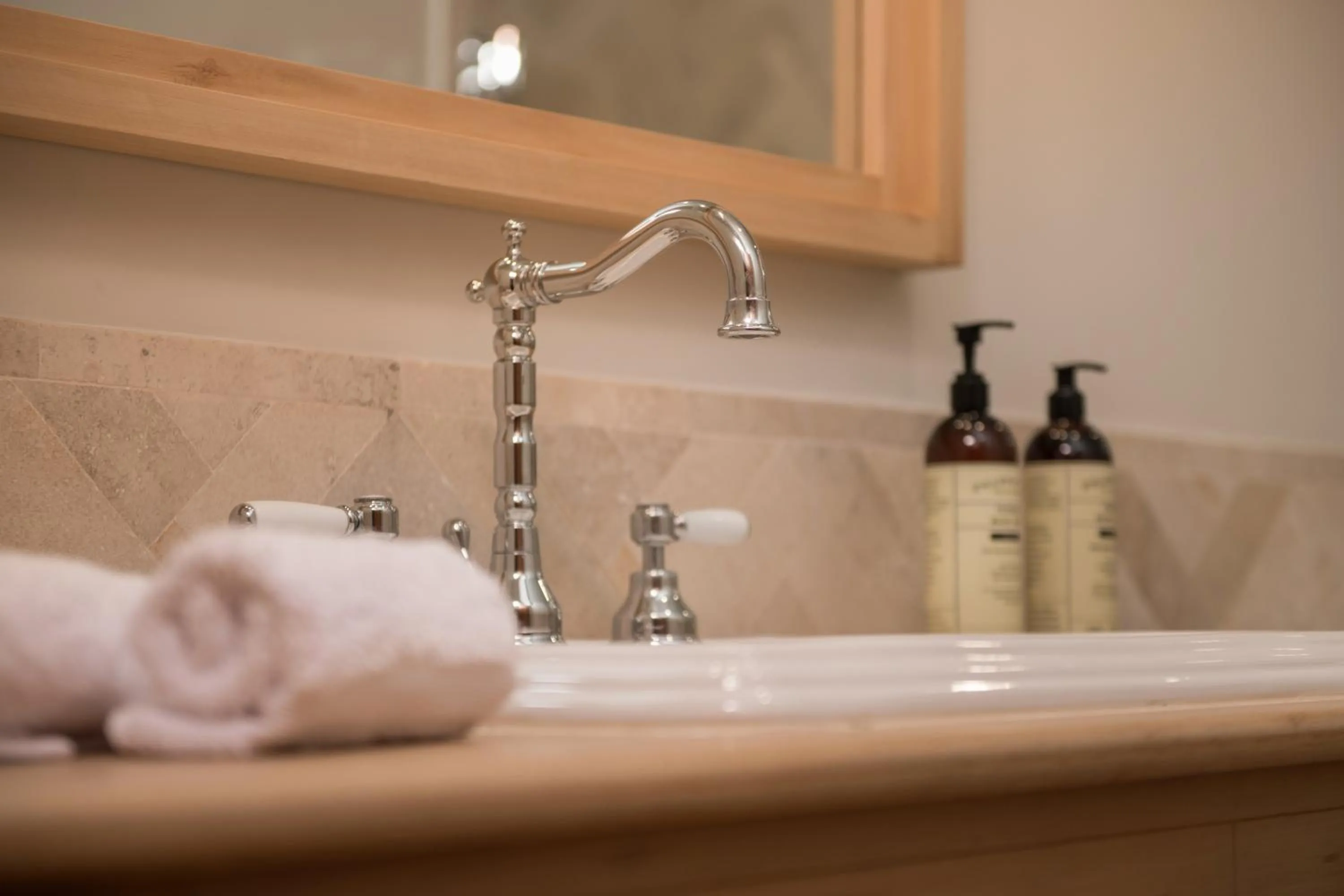 Bathroom in Palacio Guaqui by Ananay Hotels