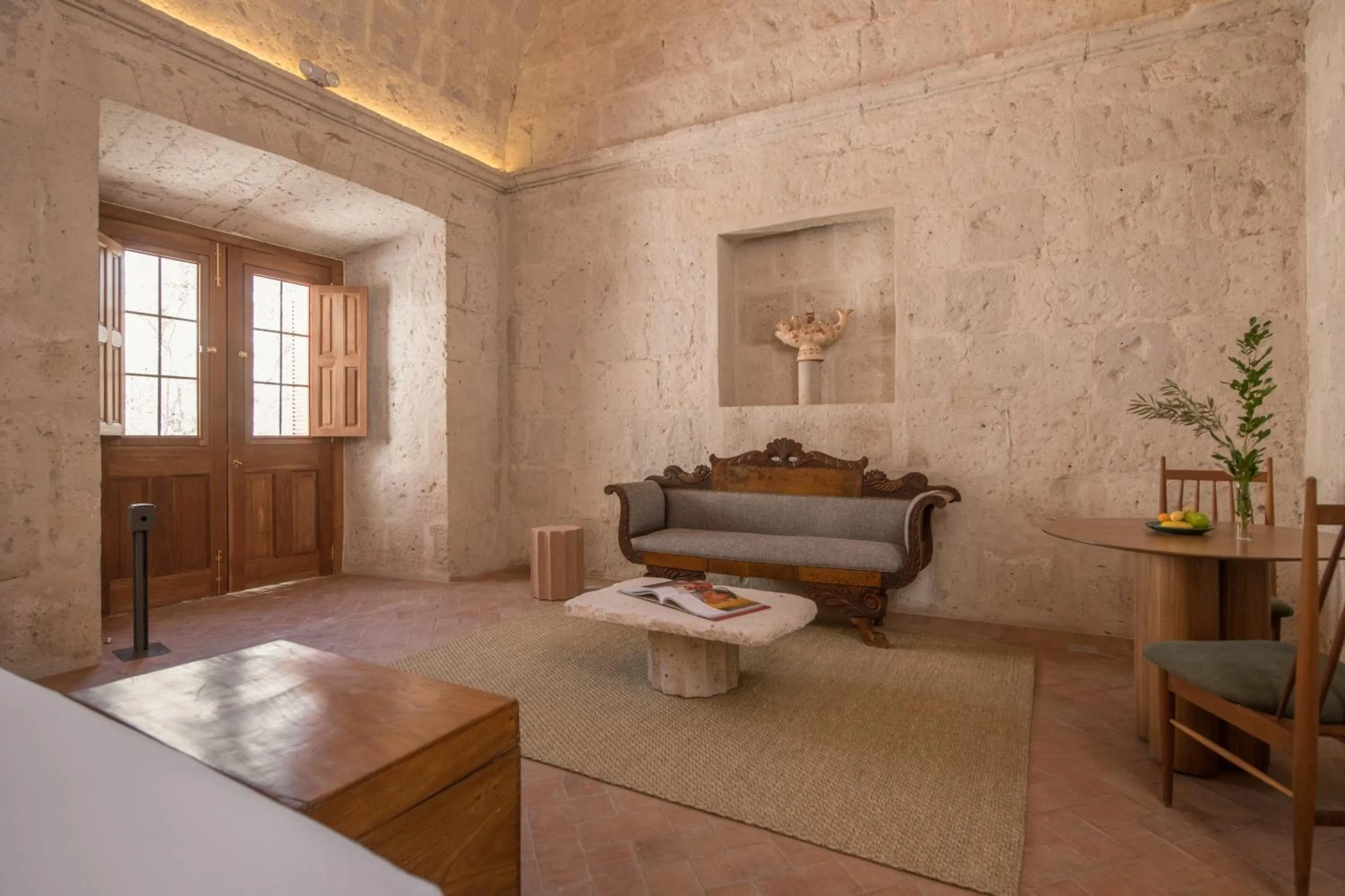 Living room in Palacio Guaqui by Ananay Hotels