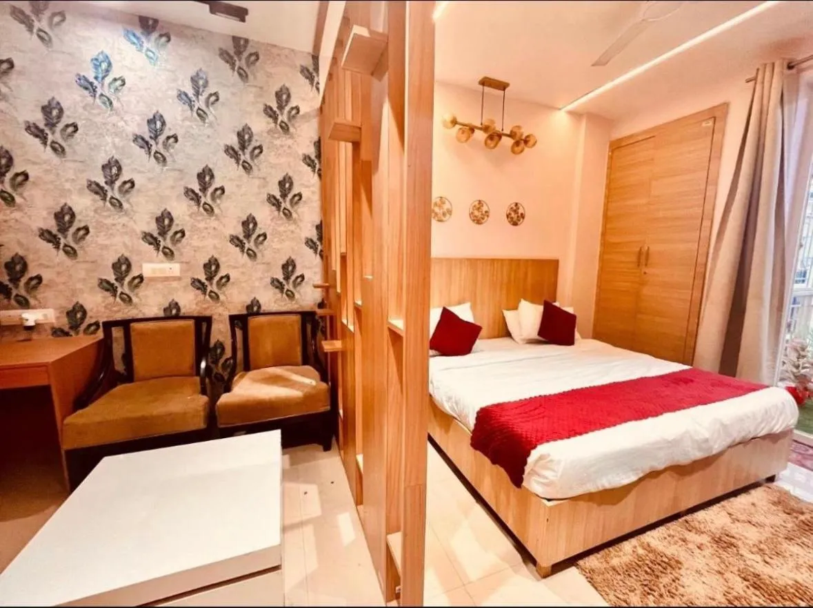 Vrindavan serenity hotel & suites