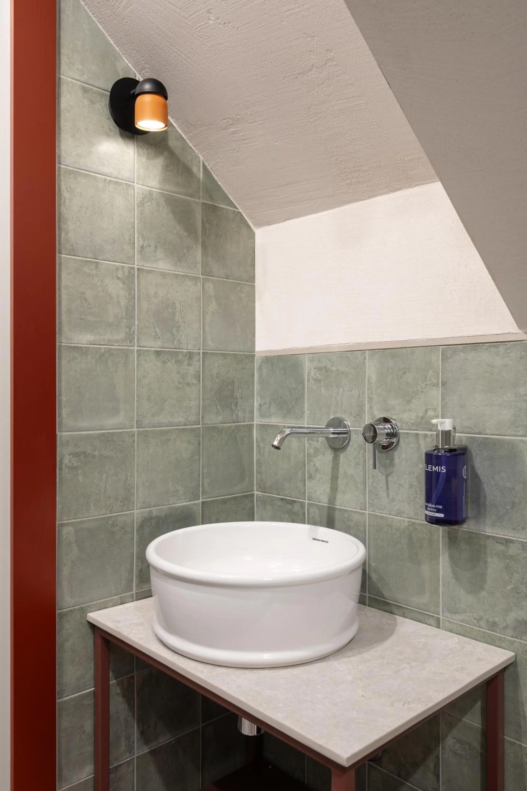 Property building in Apart-In Georgia