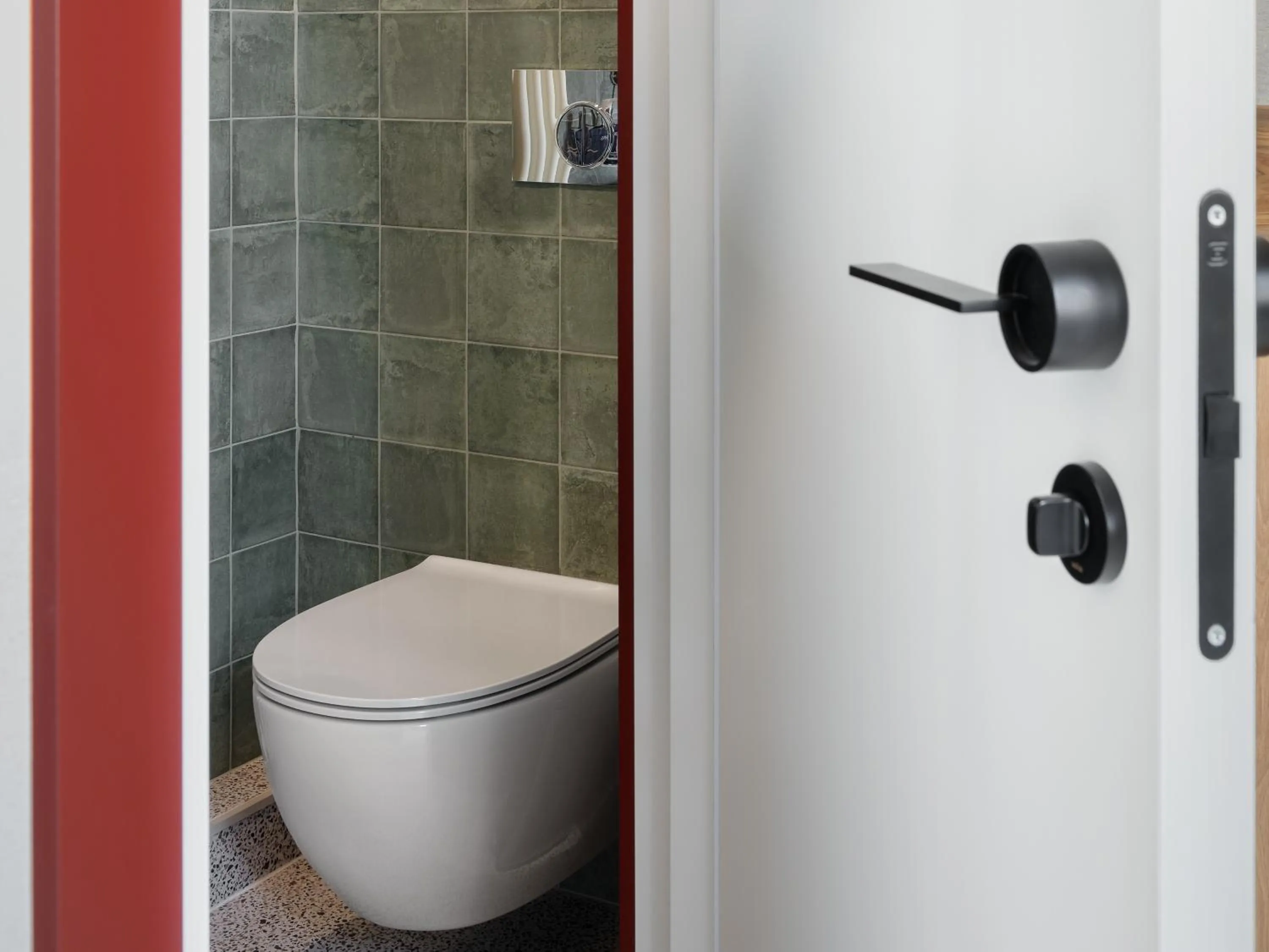 Toilet in Apart-In Georgia