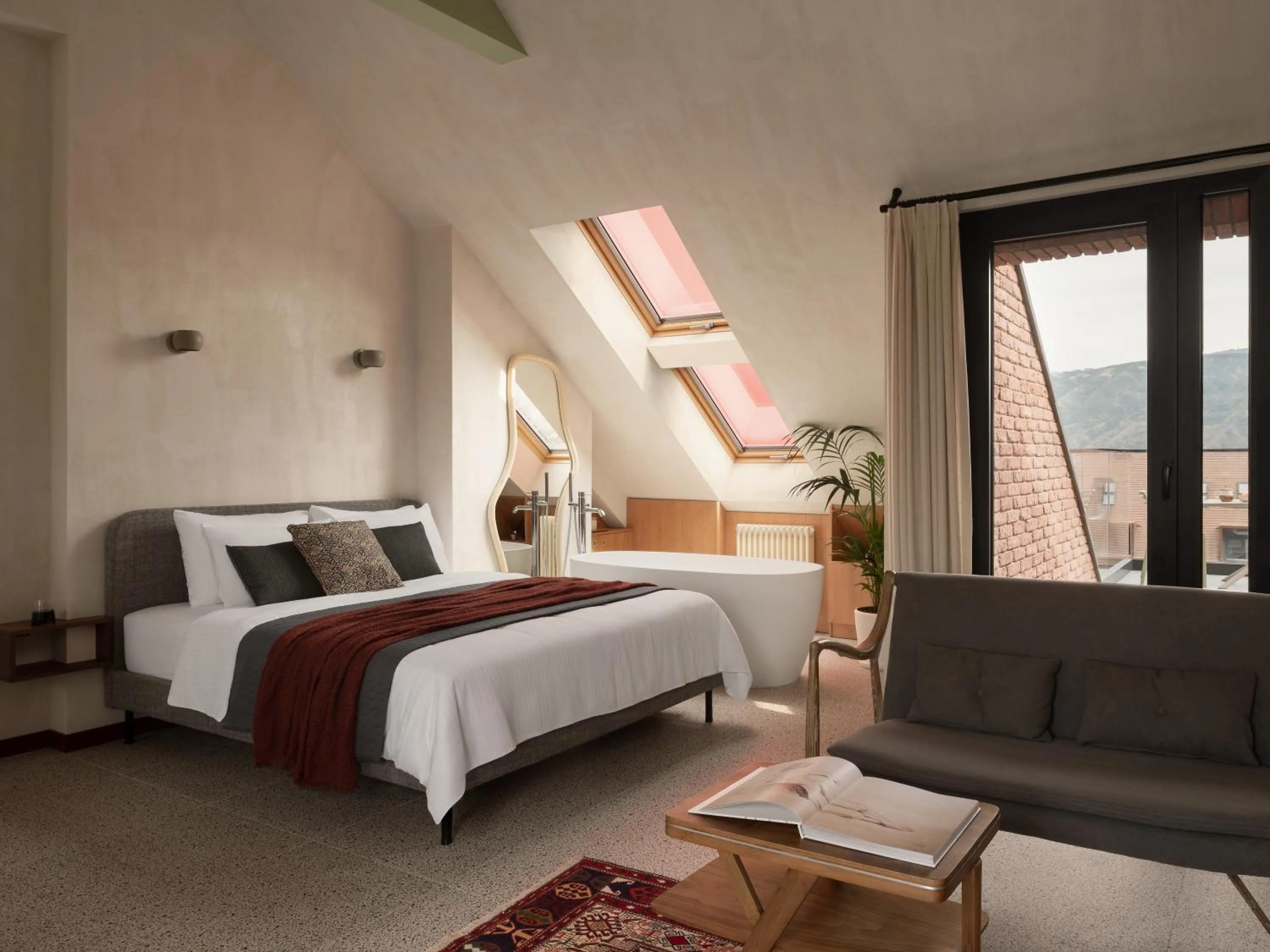 Bed in Apart-In Georgia