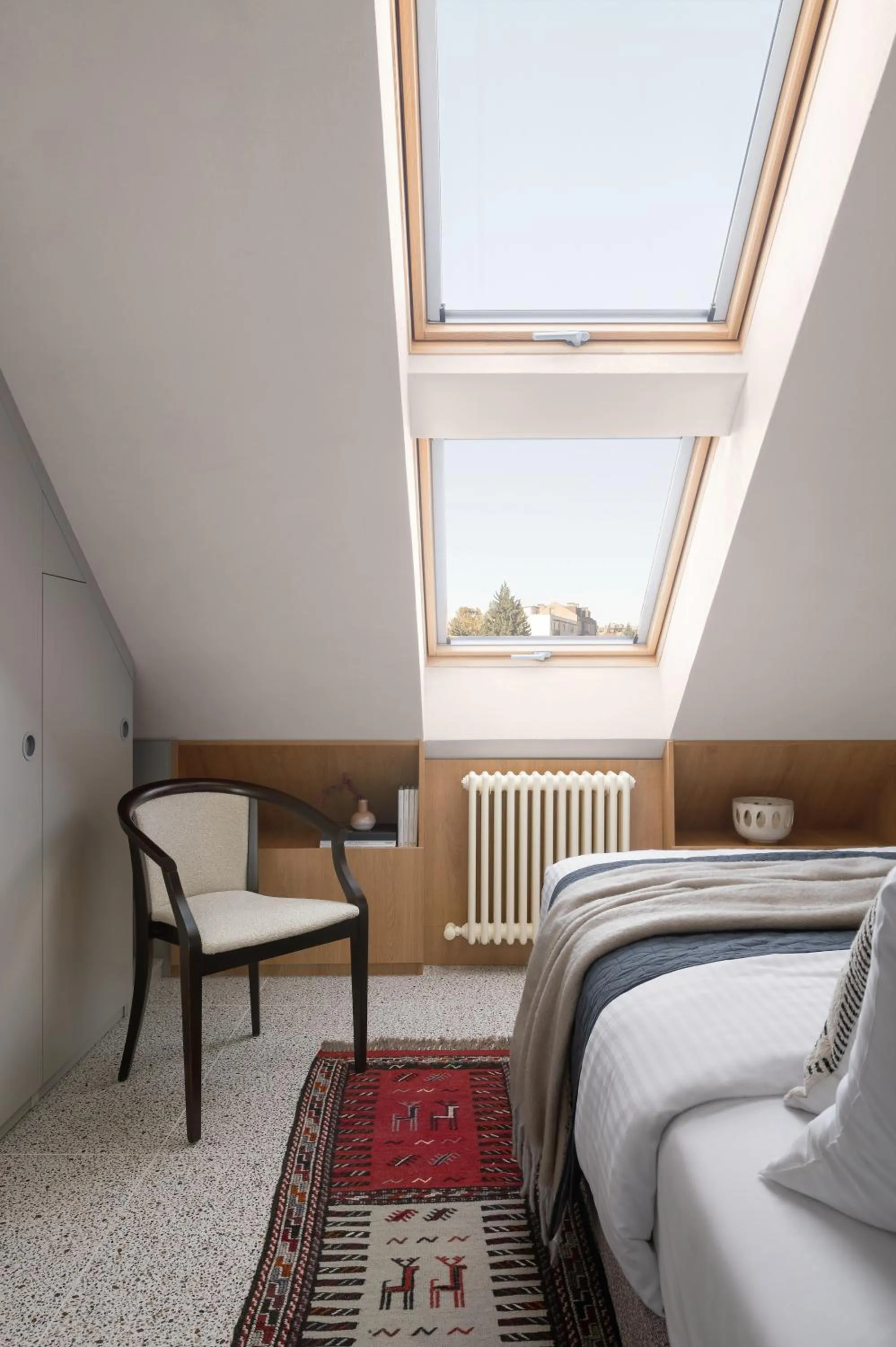 Property building, Bed in Apart-In Georgia