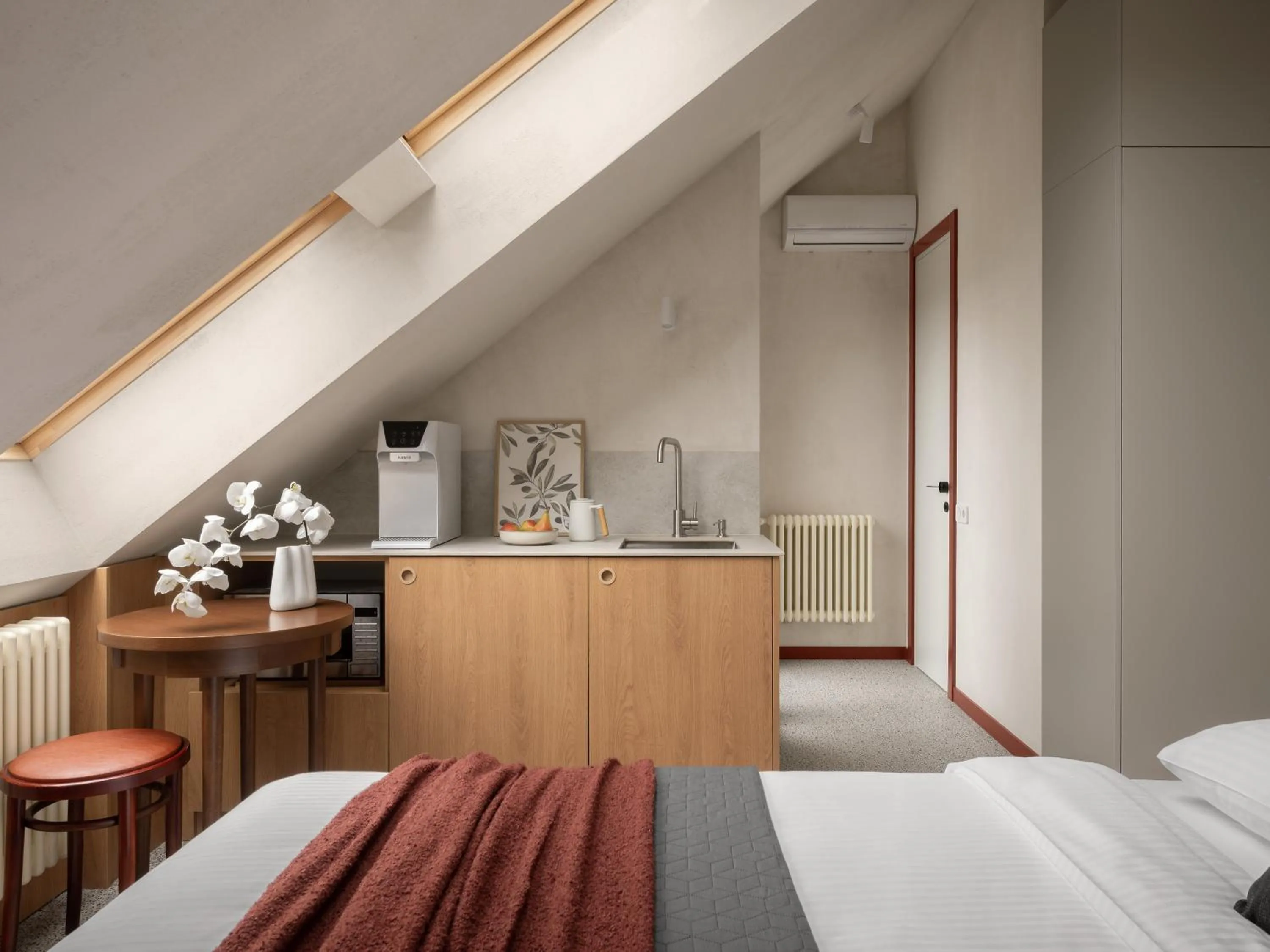 Kitchen or kitchenette, Bed in Apart-In Georgia