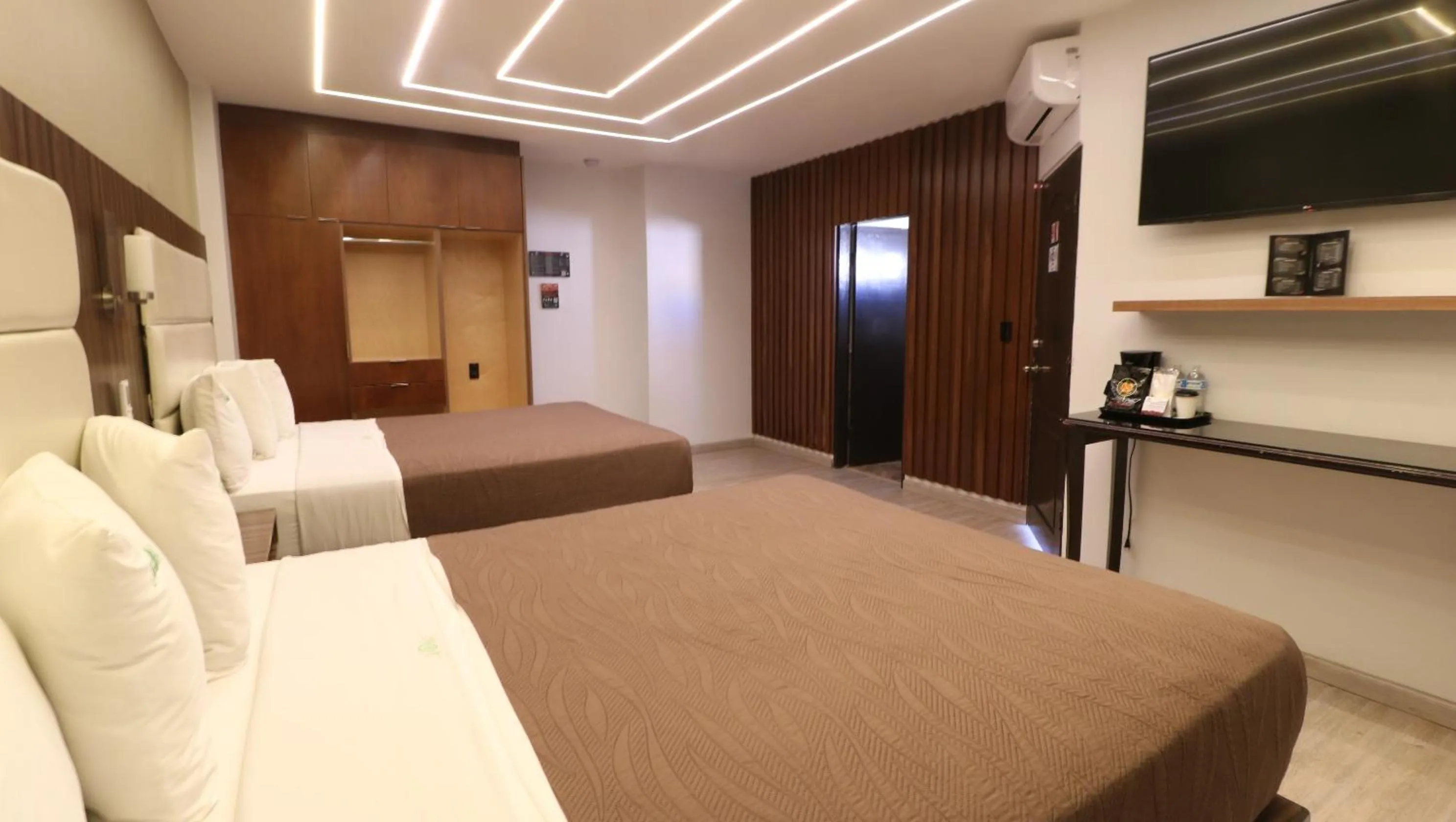 HOTEL BUGAMBILIAS
