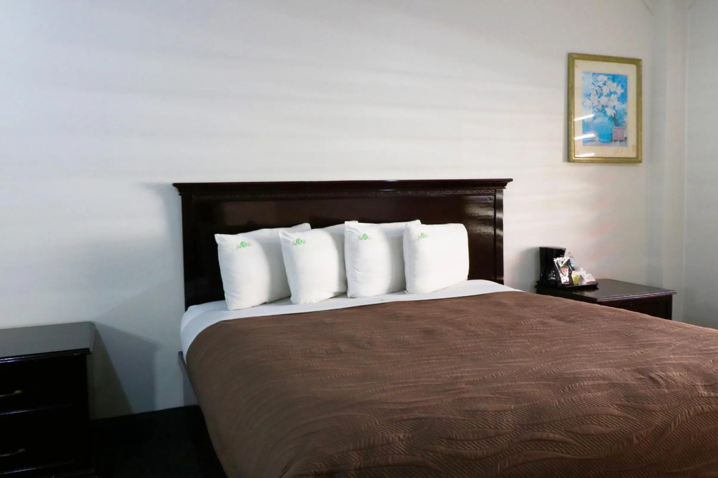 Bed in HOTEL BUGAMBILIAS