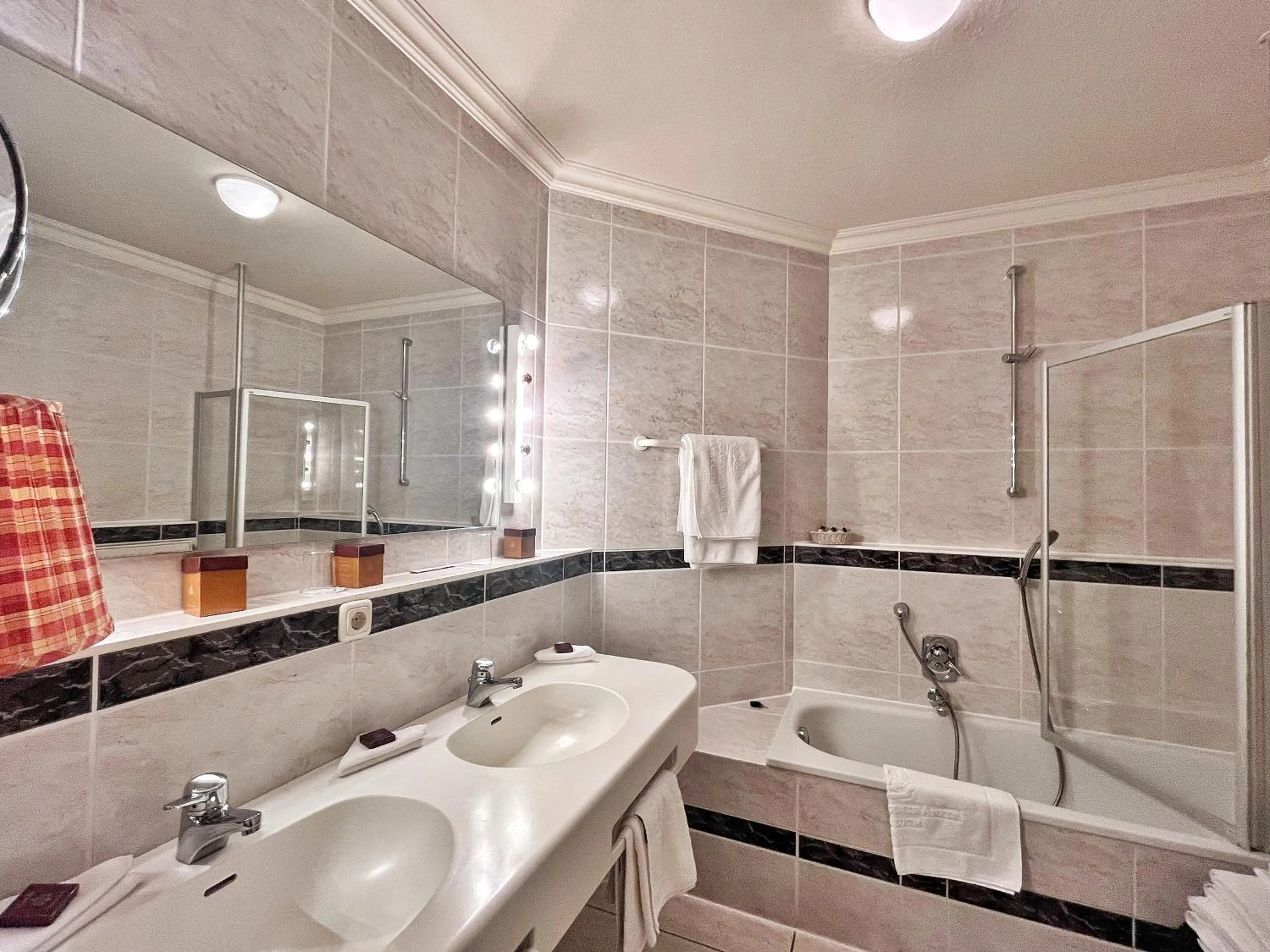 Bathroom in Hotel Goldener Anker