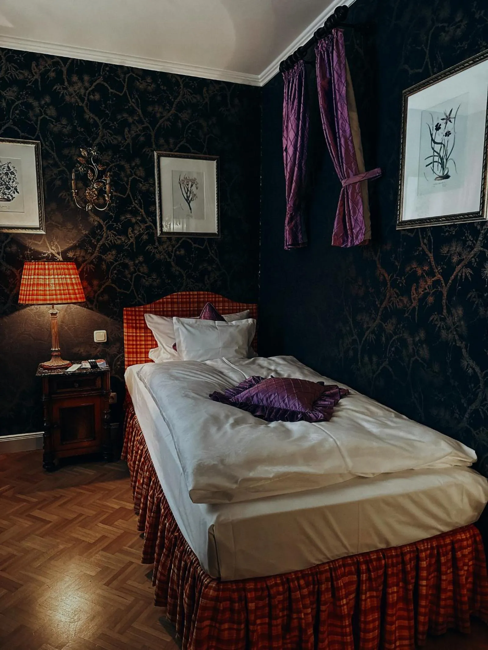 Bed in Hotel Goldener Anker