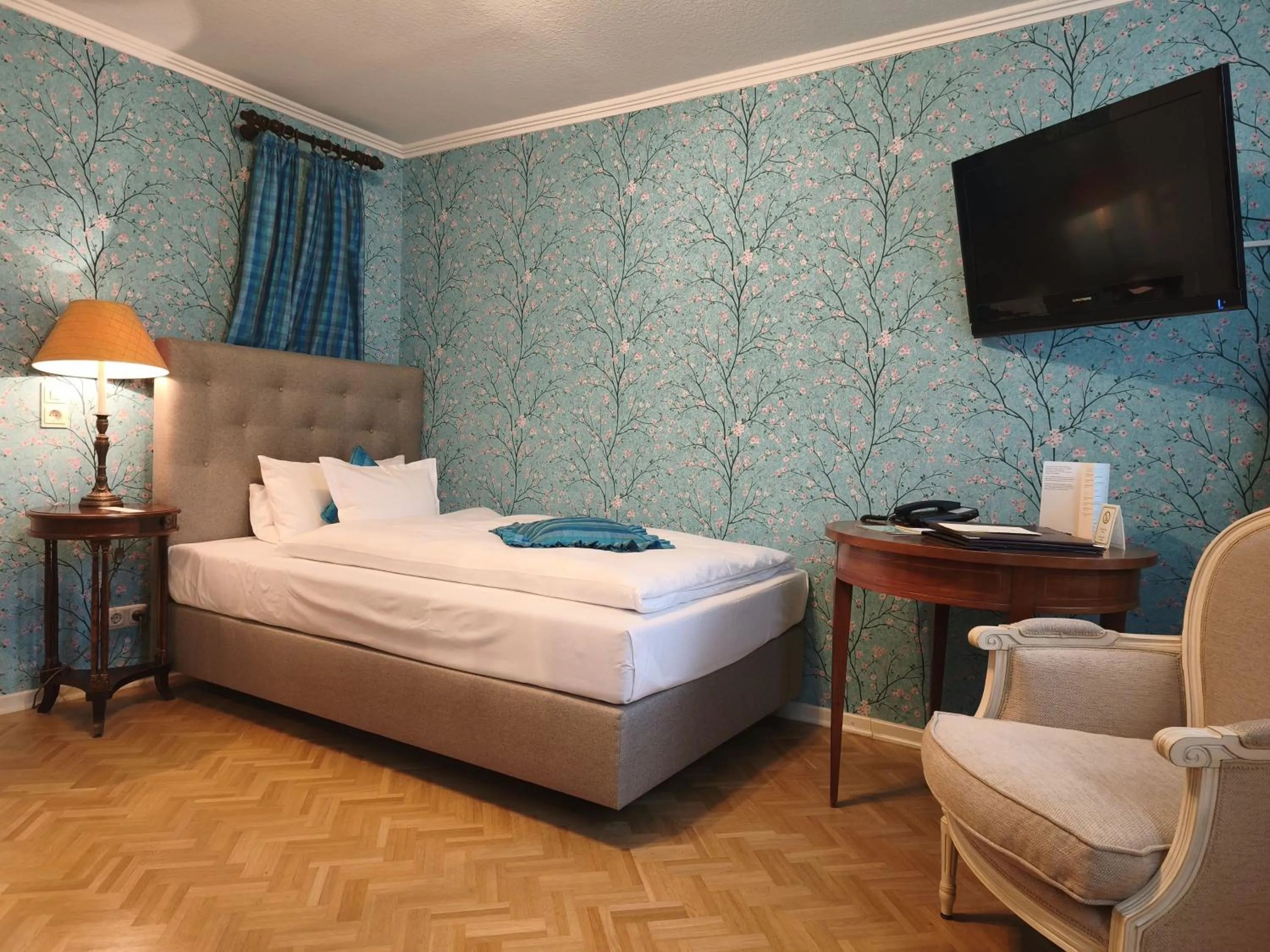 Bed in Hotel Goldener Anker