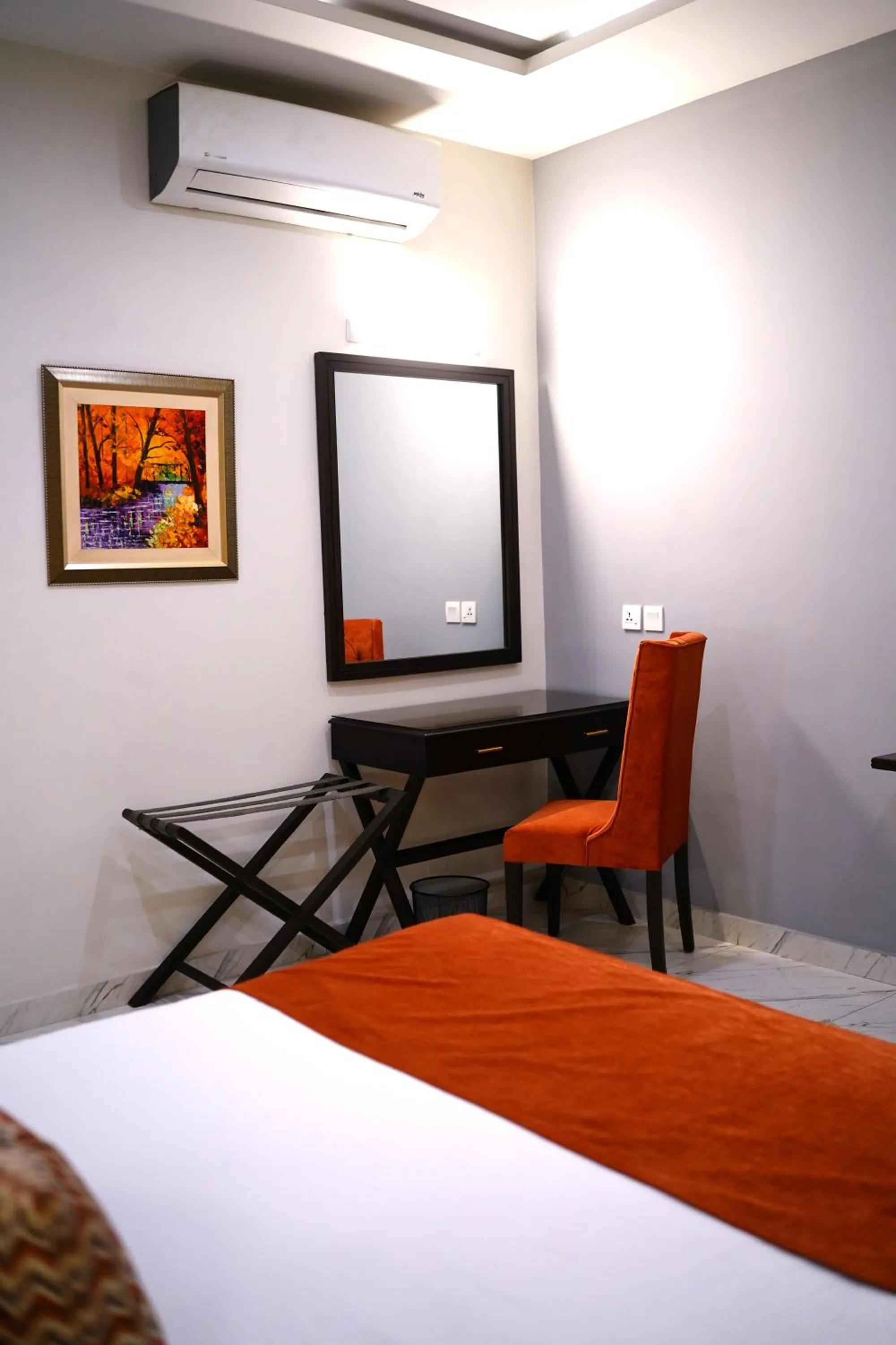 Bedroom, Bed in Faletti’s Grand MM Alam Road