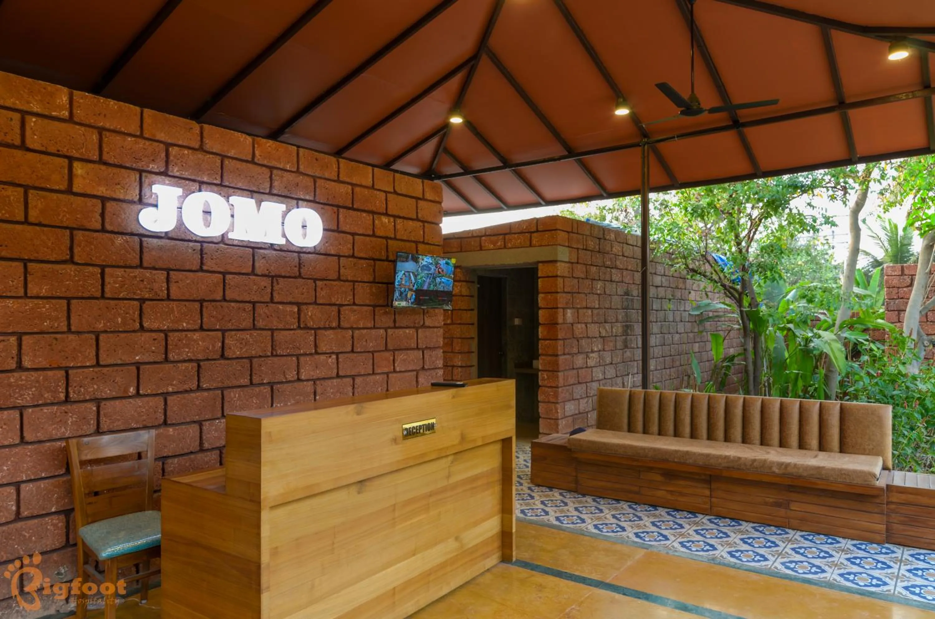 Facade/entrance in Jomo Resort